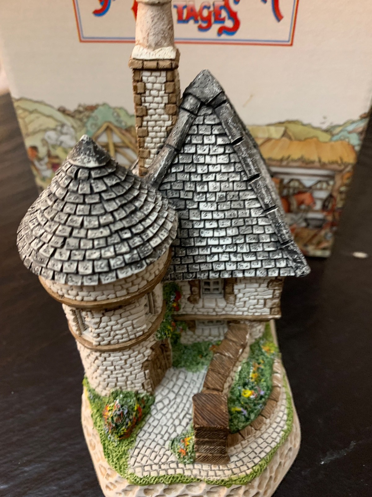David Winter The Gatekeepers Scottish Collection Handmade and Hand painted 1988
