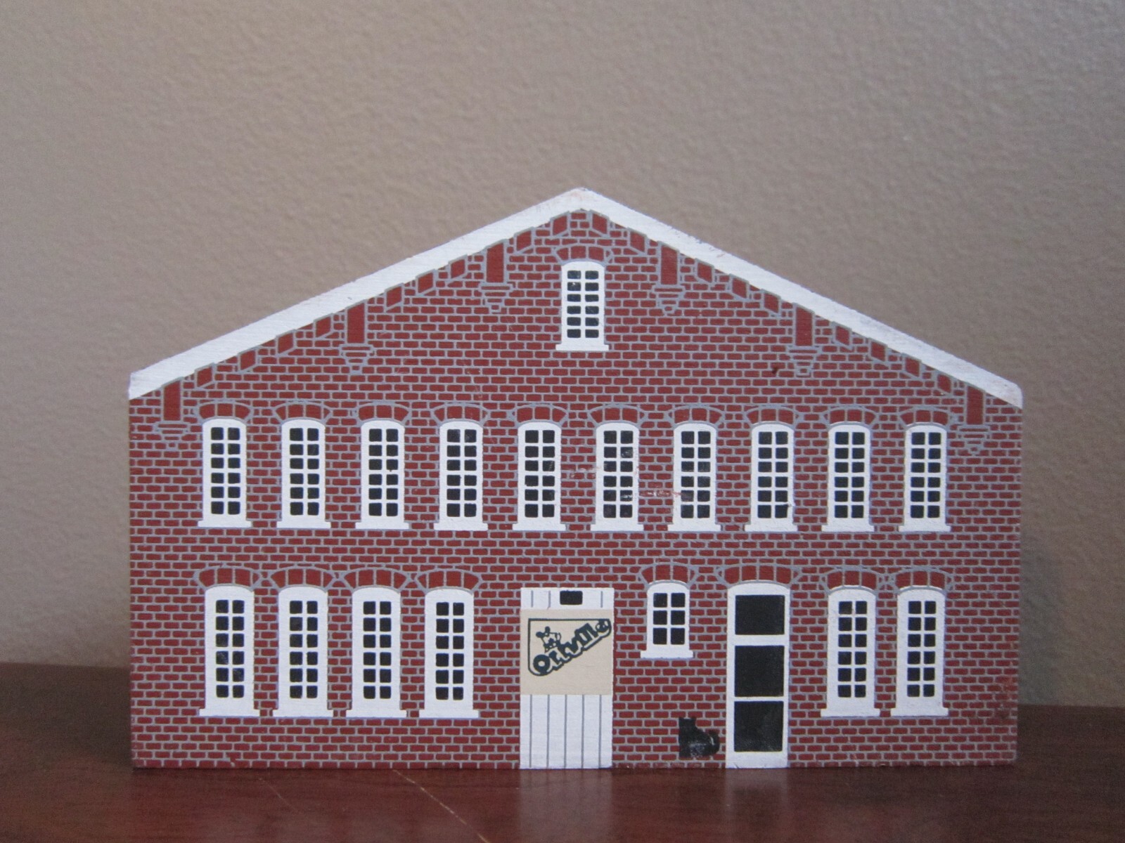 ORRVILLE LEATHER INC CAT’S MEOW VILLAGE WOOD ORRVILLE OHIO FALINE ’91