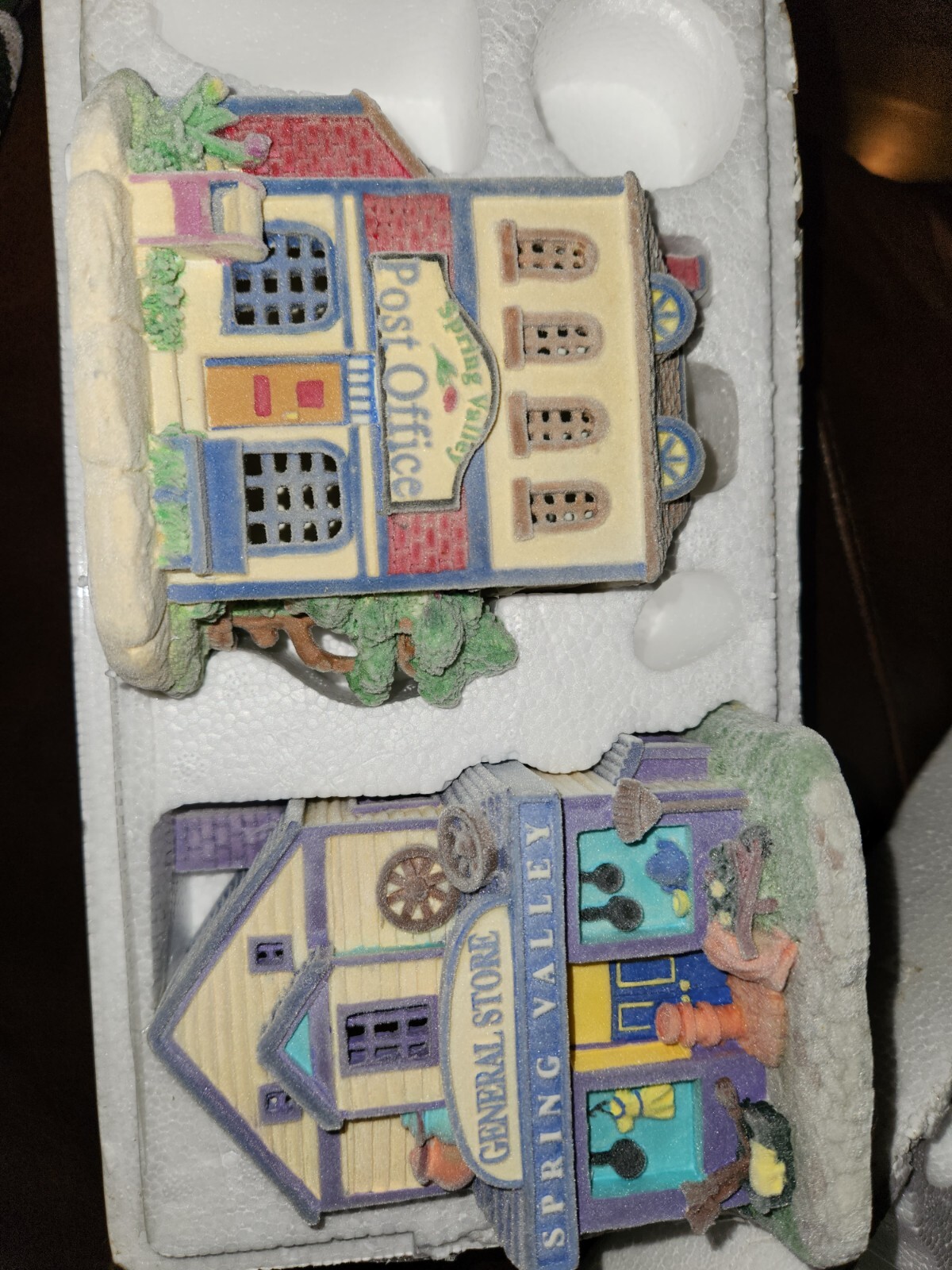Avon Gift Collection Spring Valley lighted Village General Store Post Office