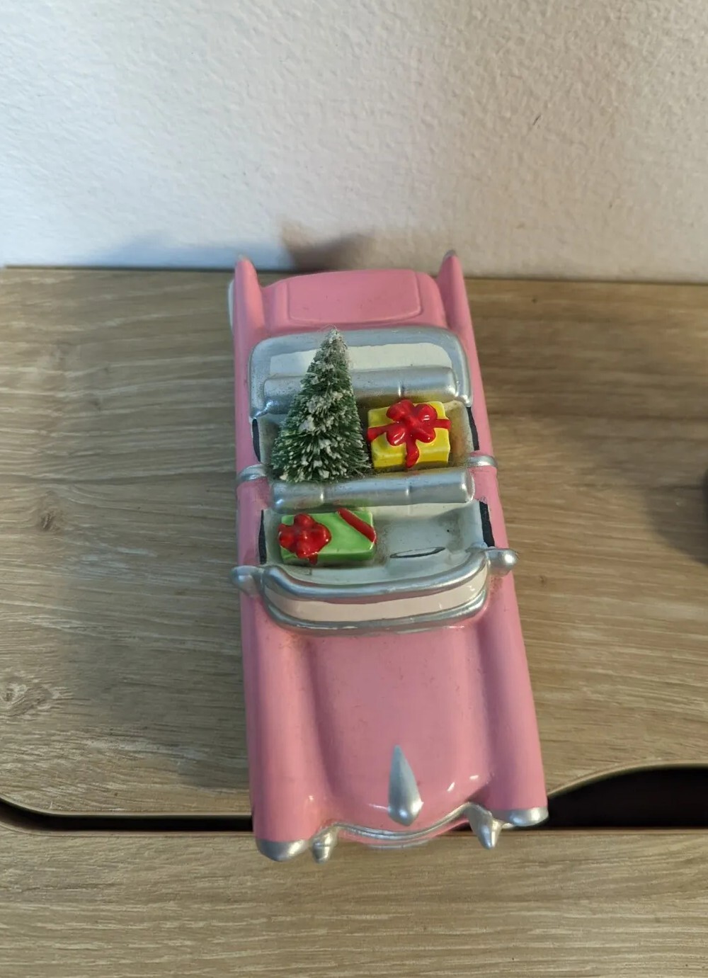 Department 56 Snow Village Christmas Cadillac Pink Car 5413-5 Retired