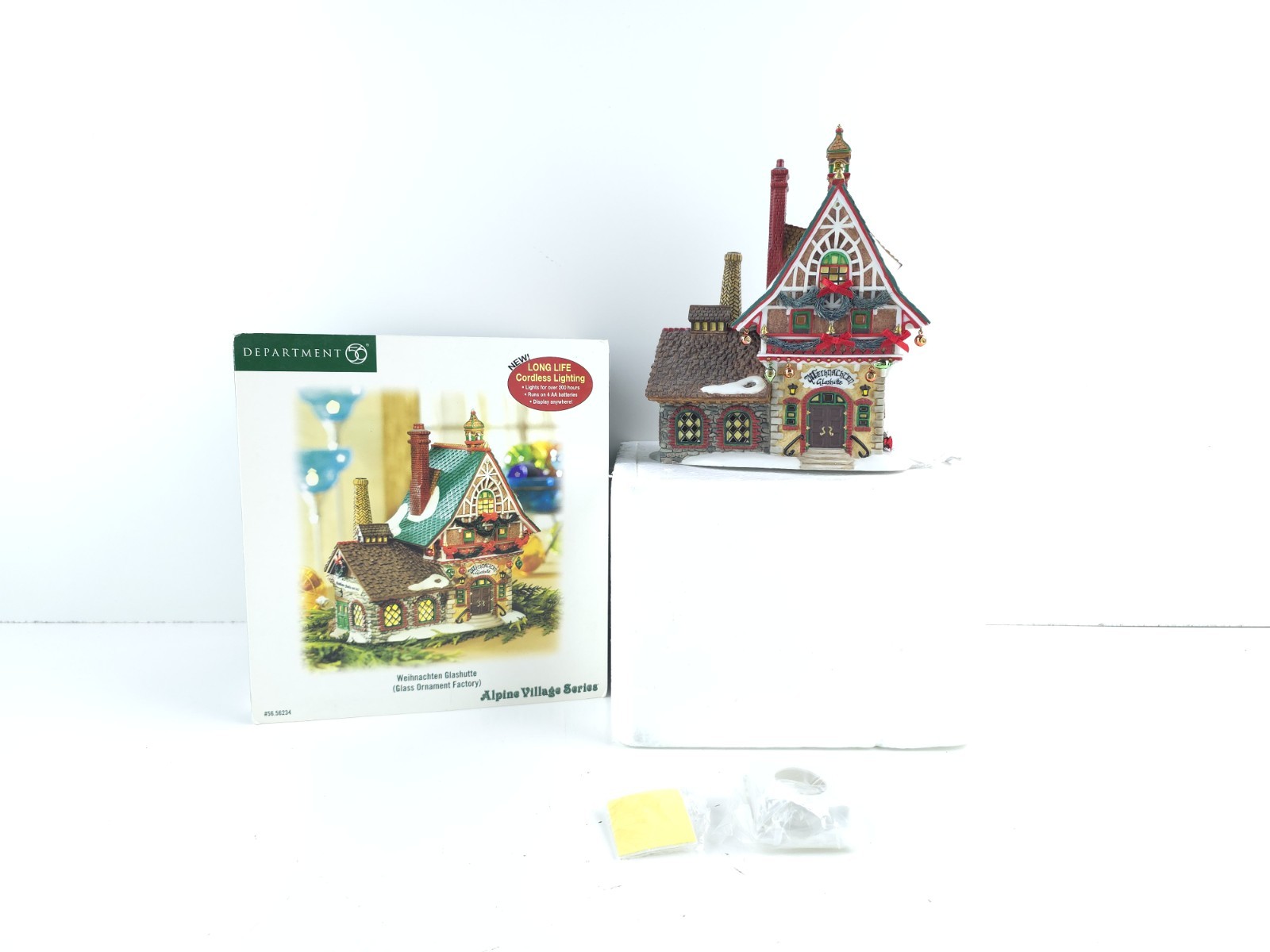 Dept 56 Weihnachten Glashutte Glass Ornament Factory 2005 Alpine Village 56234