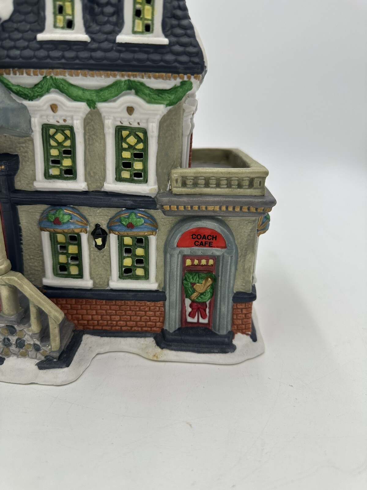 Rite Aid Christmas Village Coach House Cafe Porcelain 7 3/4” Tall X 9” Wide 1998