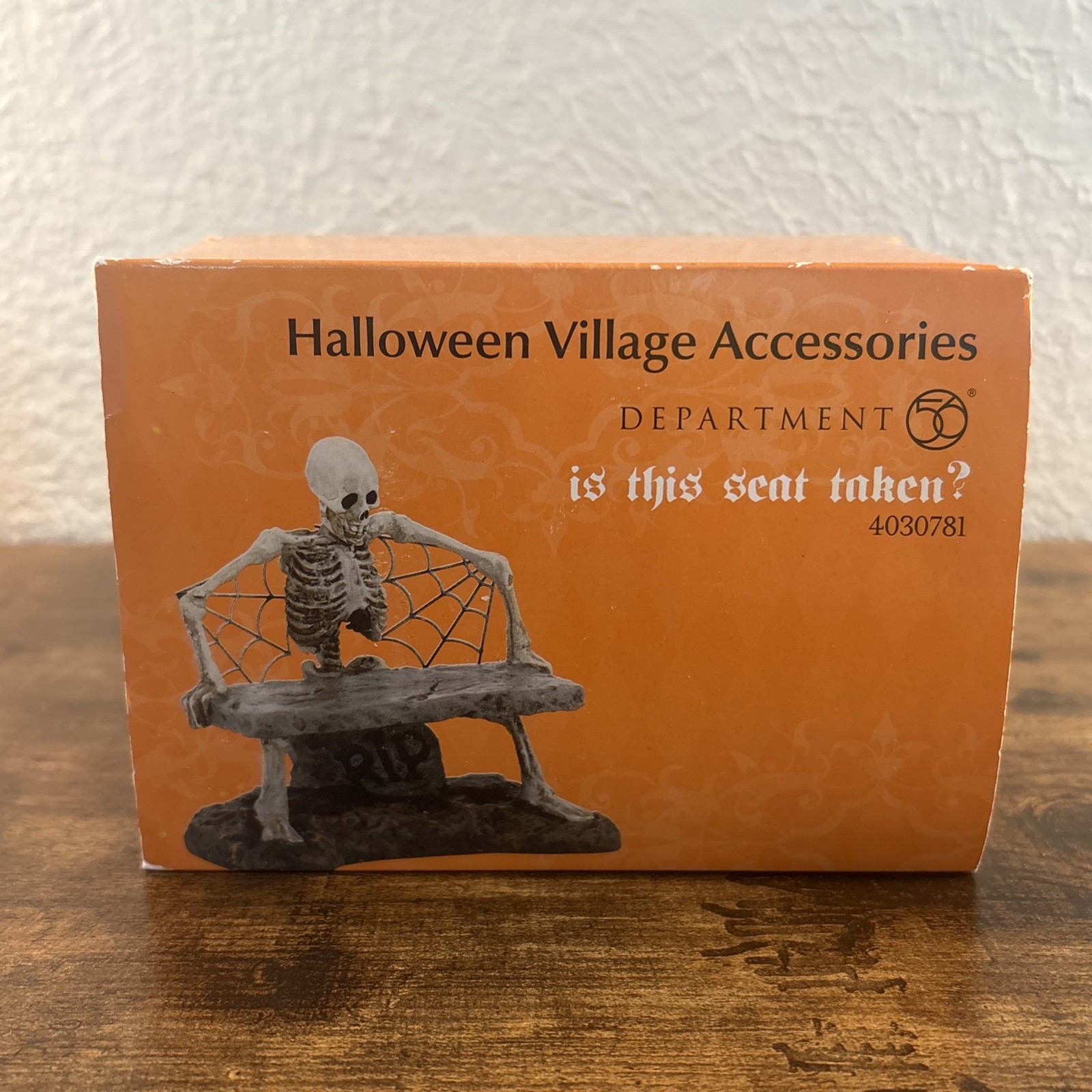 Dept 56 Halloween Village Is This Seat Taken? 2013 Skeleton Bench 4030781 w/Box