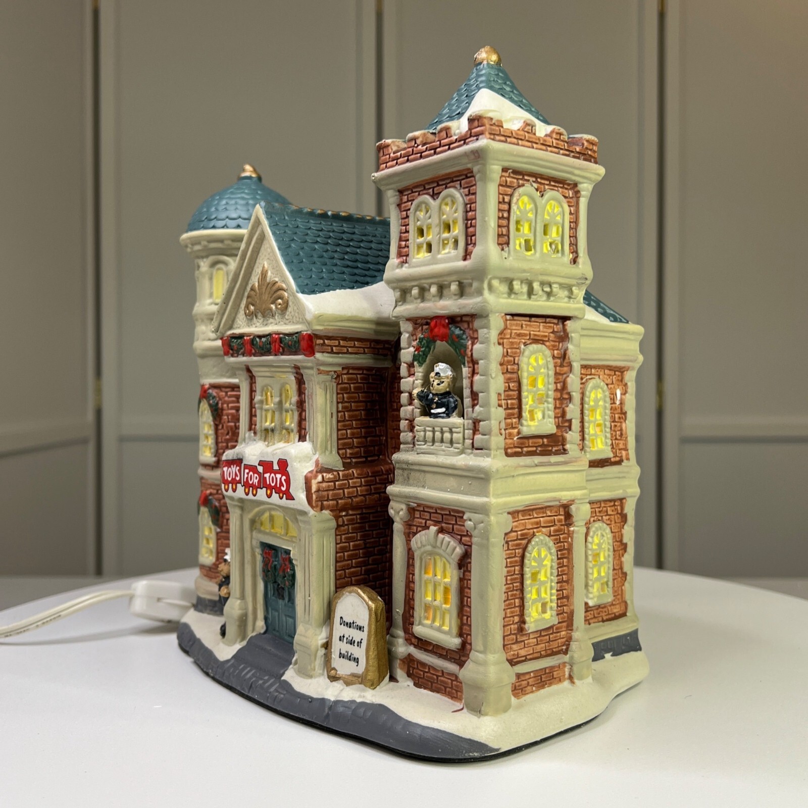 Holiday Time Victorian Toys for Tots House Lights Up from 2020 (no box)