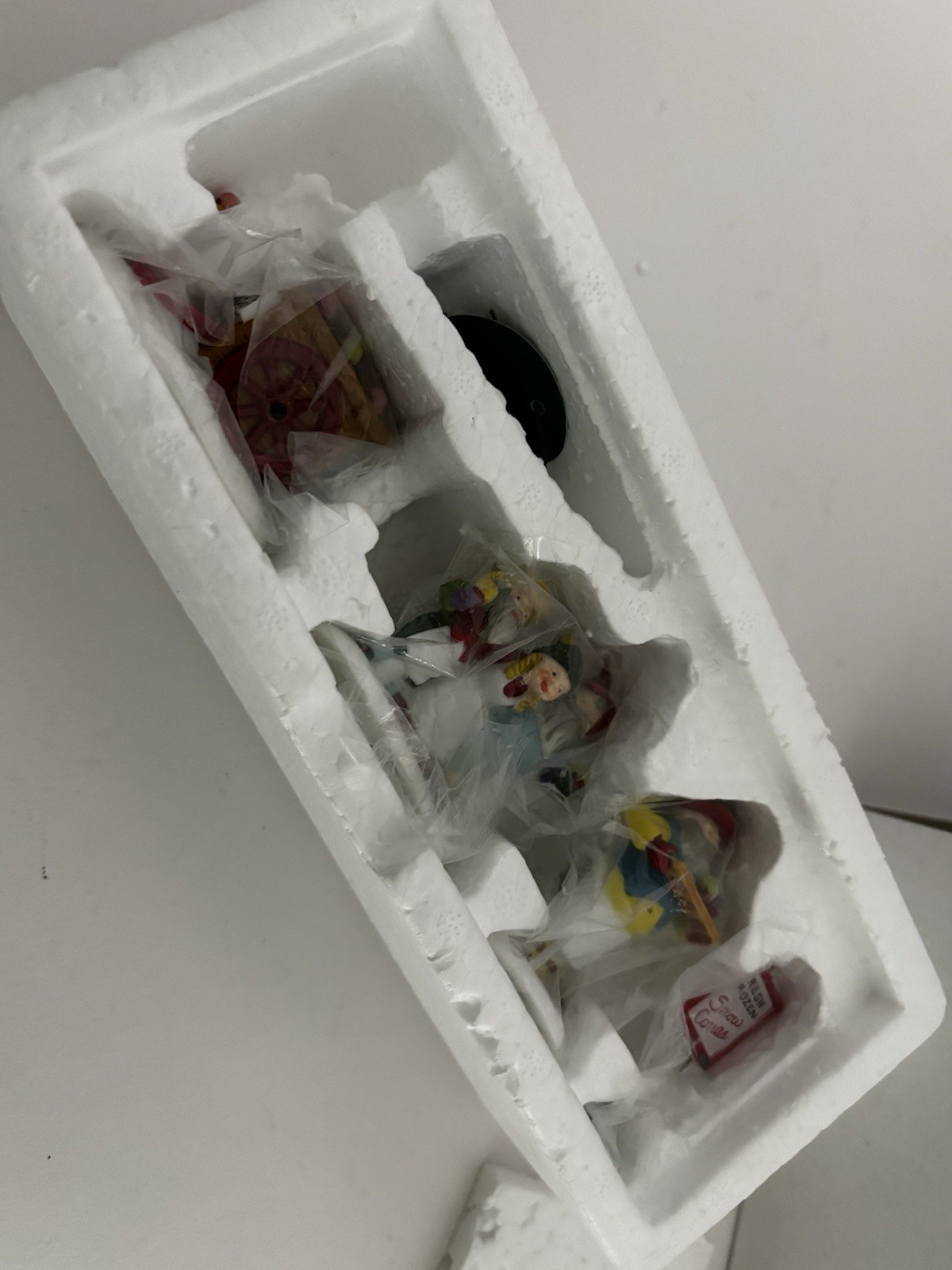 Dept 56 Heritage Village Snow Cone Elves North Pole Series 56375 New