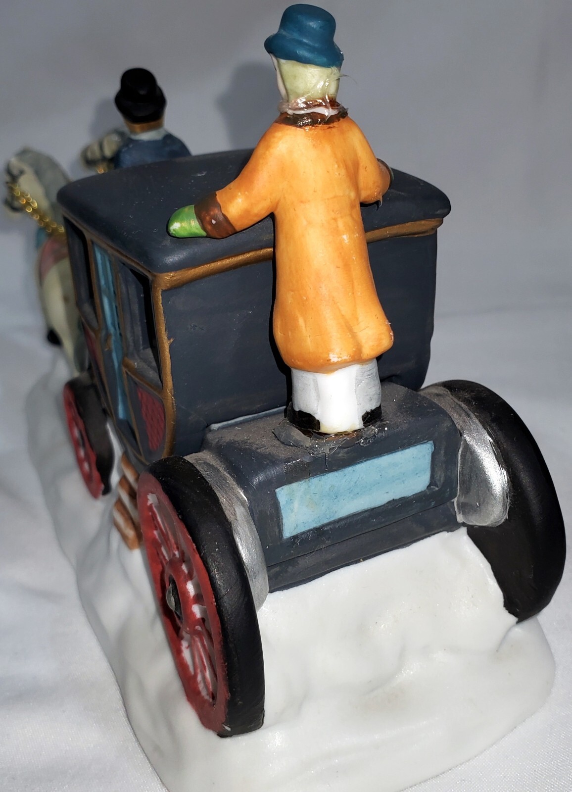 Dickens HORSE DRAWN CARRIAGE buggy Christmas Village building accessory DAMAGED