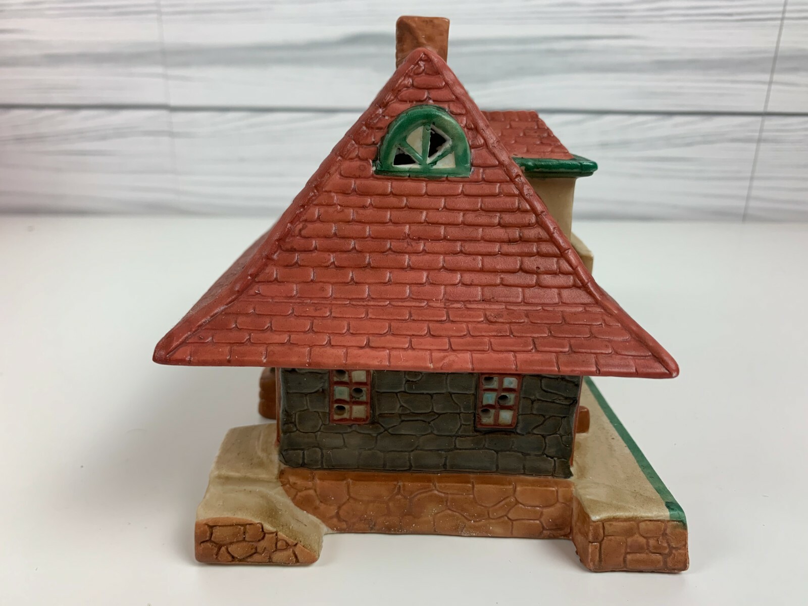 Christmas Village Oak Ridge Station Hand Painted Porcelain Lighted House Franks