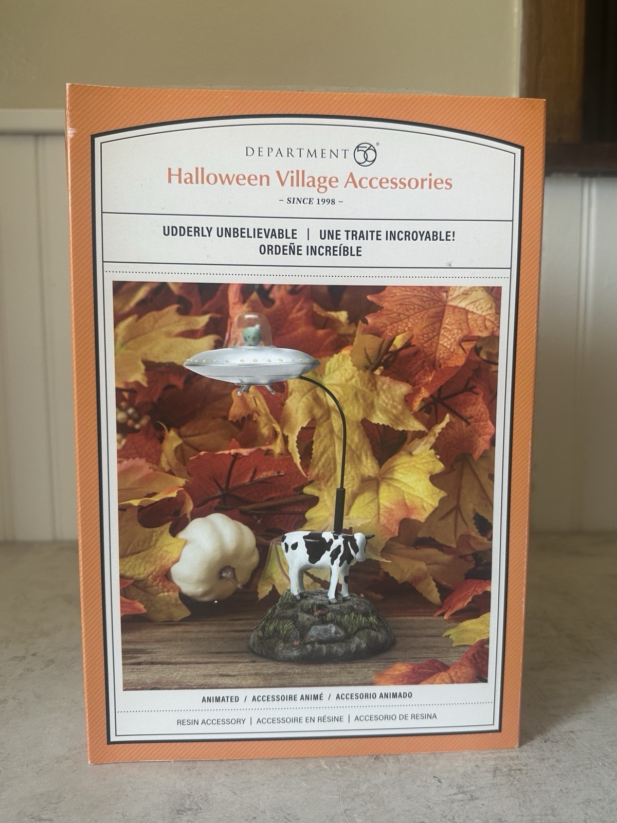 Dept 56 Udderly Unbelievable New UFO Cow Animated Halloween Village Accessories