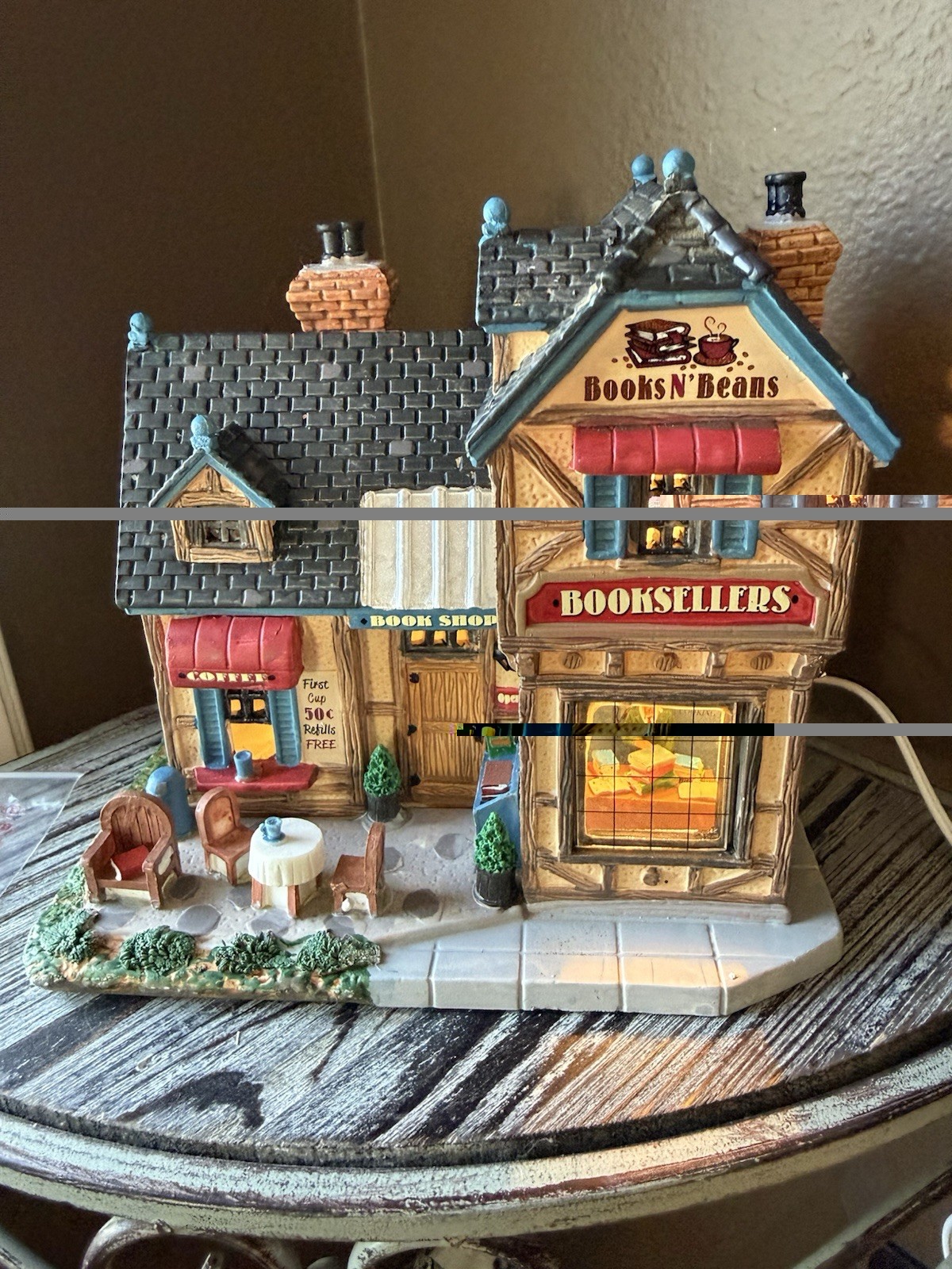 Lemax Christmas Village Book Shop – New – Works – Sears Exclusive