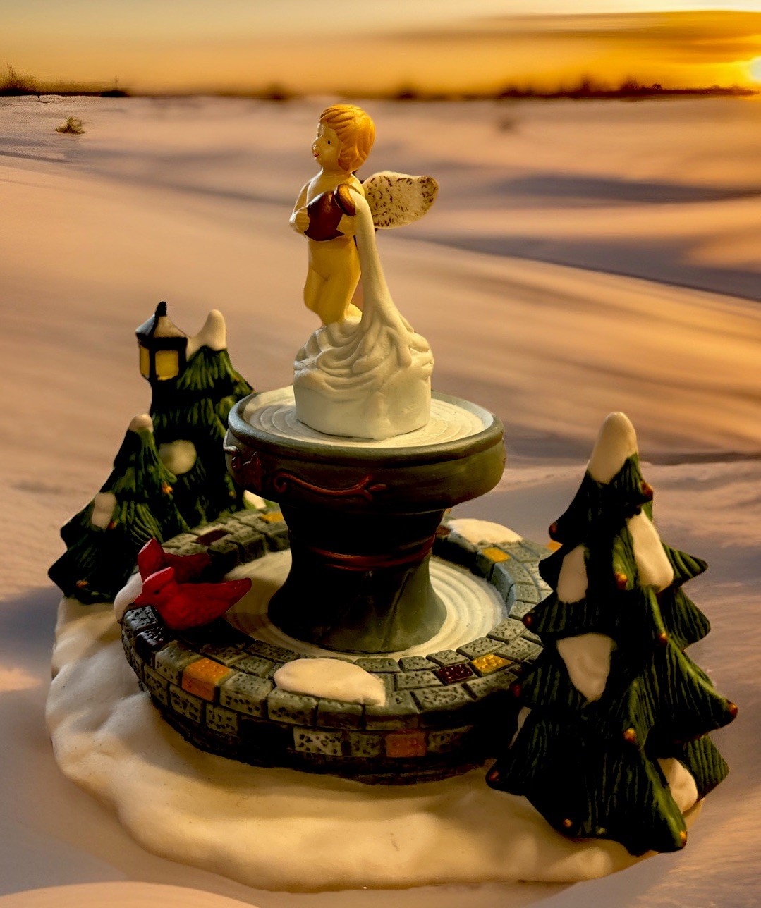 Vtg 2000 Victorian Village Collectibles “Old Towne Fountain” Boxed and Mint🎄