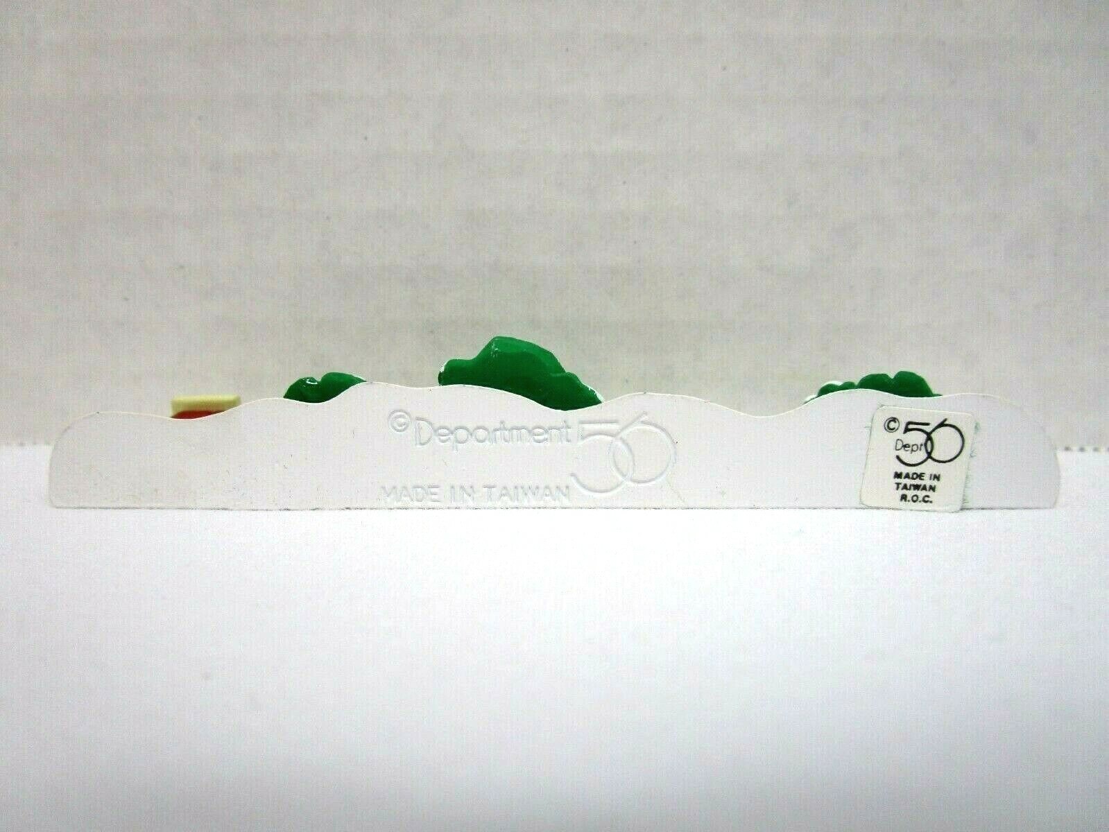 Dept 56 Mini Christmas Village Accessory Courtyard Fence with Brick Pillars 1 pc