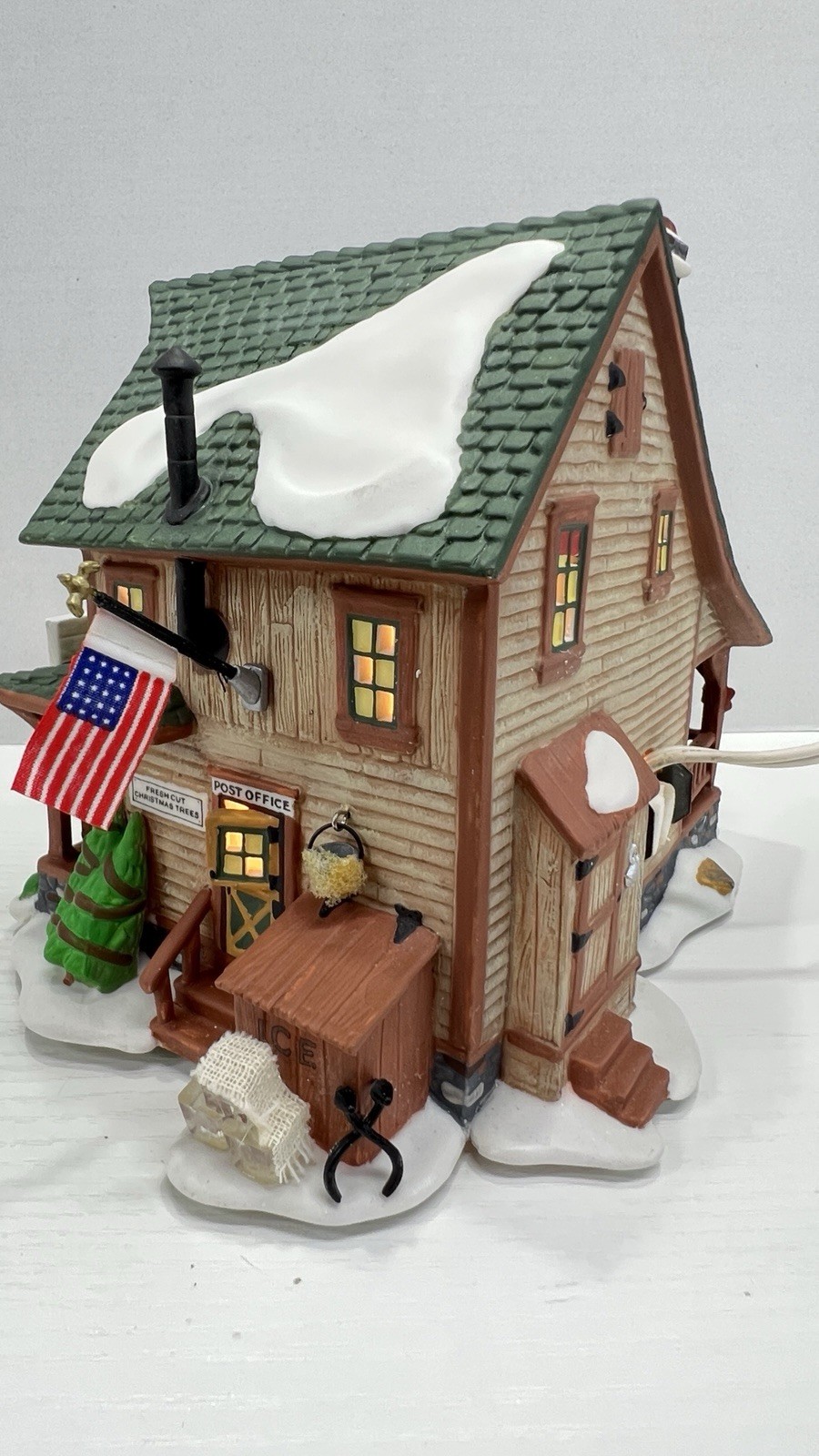 Dept 56 New England Village “Moggin Falls General Store” 56602 Retired READ