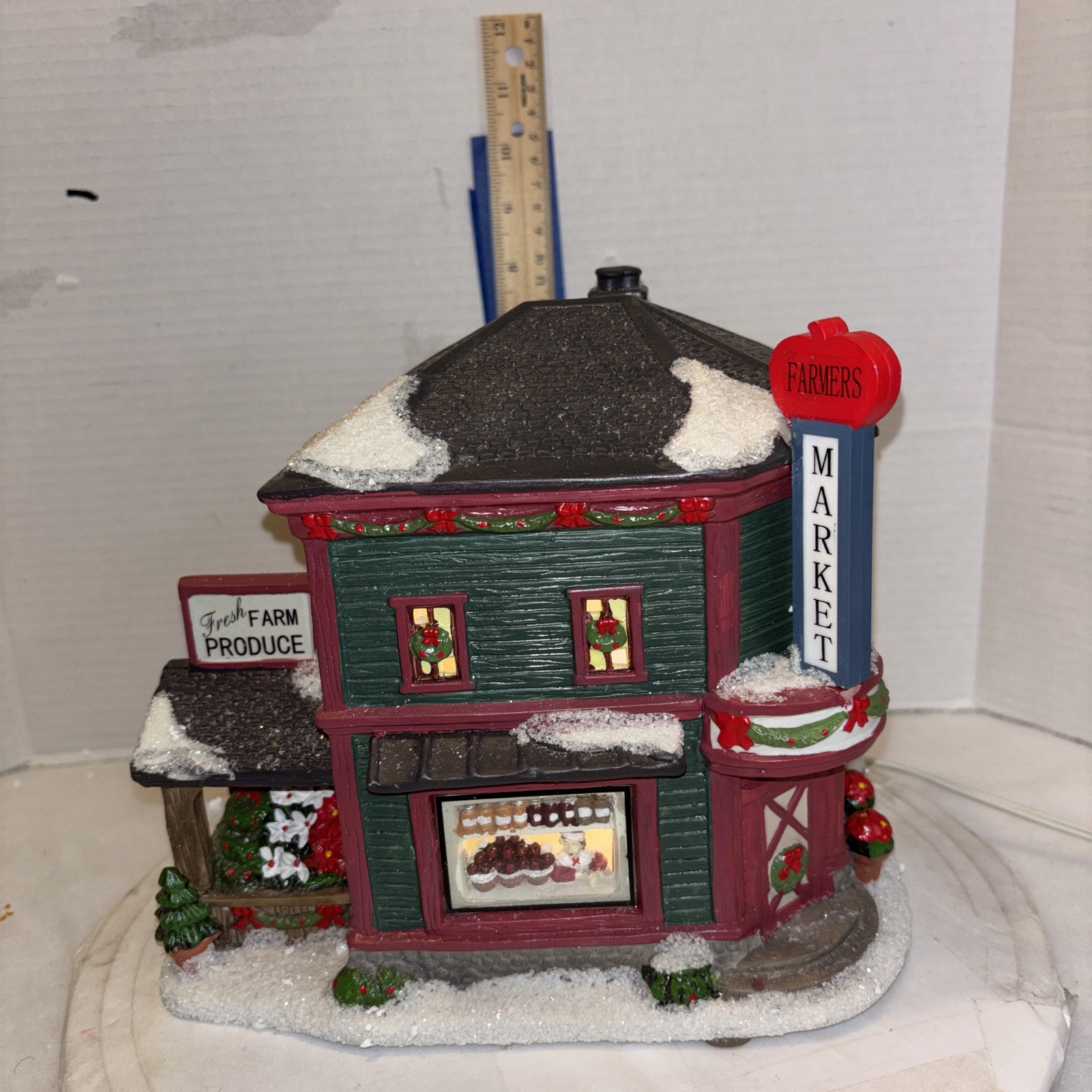 Farmers Market Village St Nicholas Christmas Collection Farm Illuminated