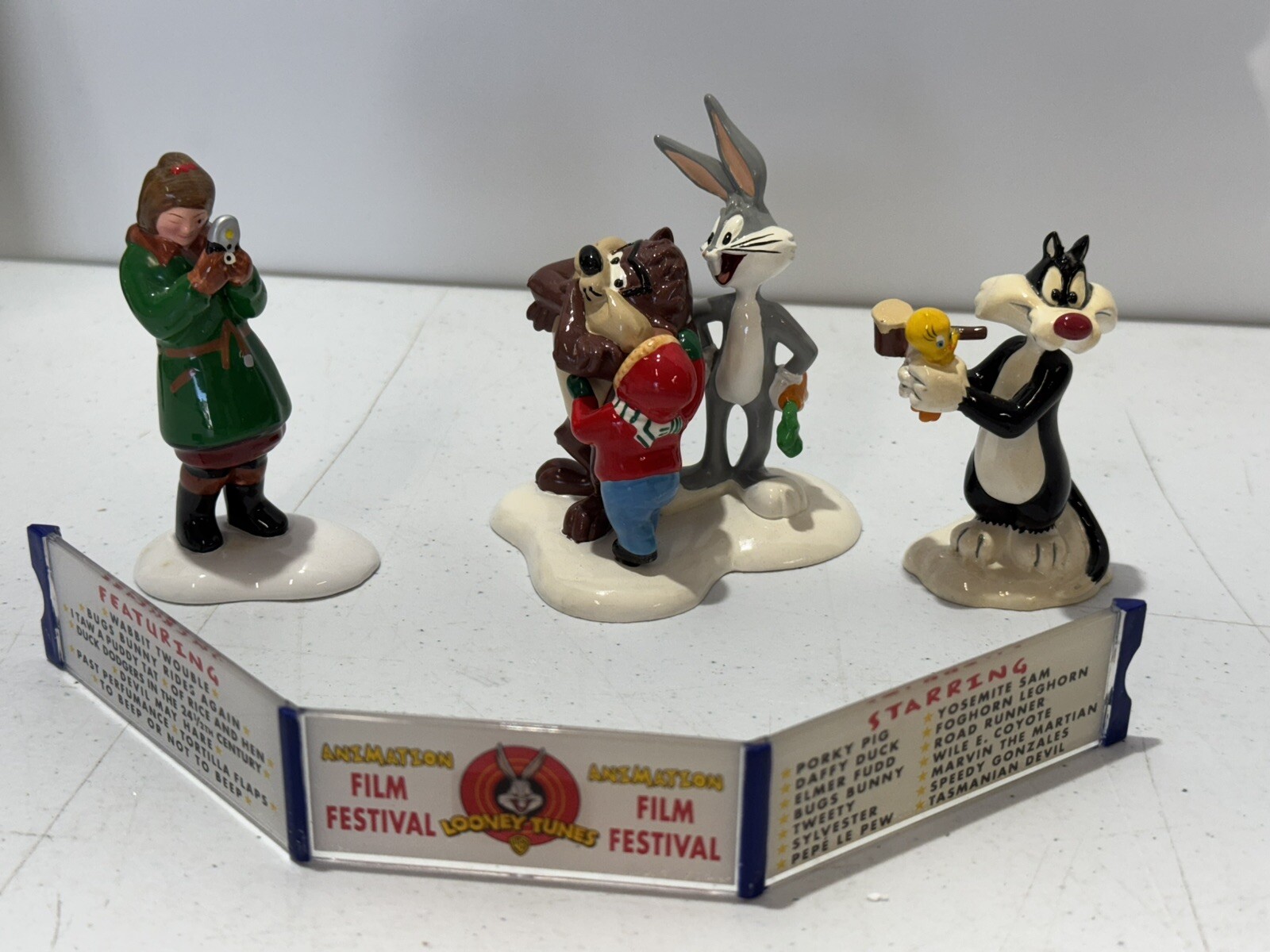 DEPT 56 SNOW VILLAGE 1999 THE LOONEY TUNES ANIMATION FILM FESTIVAL SET OF 4