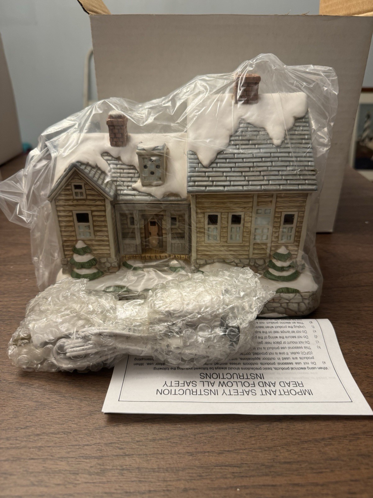 Lefton FELLOWSHIP PLACE 289 Limited Edition Numbered Colonial Village