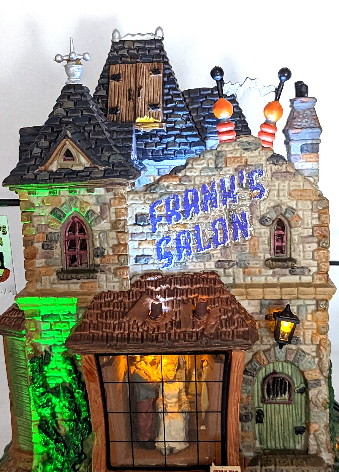 Lemax Spooky Town Franks Salon Frankenstein Hair Cut LED Sound Halloween Village