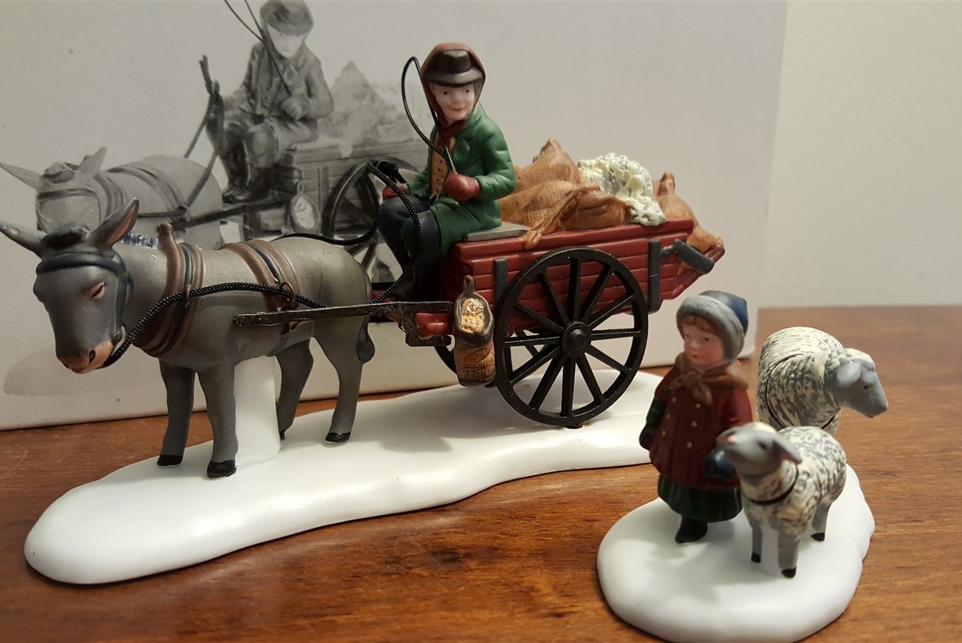 Dept 56 Dickens Village 1993 BRINGING FLEECES TO THE MILL 58190 RETIRED 1998