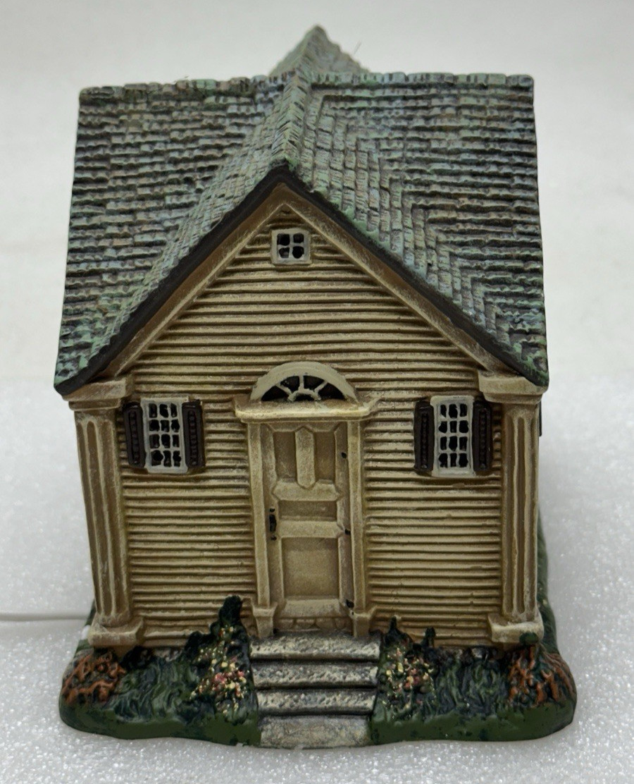 Lang Wise Liberty Village Toy Chest First Edition 1997 Lighted House Patriotic
