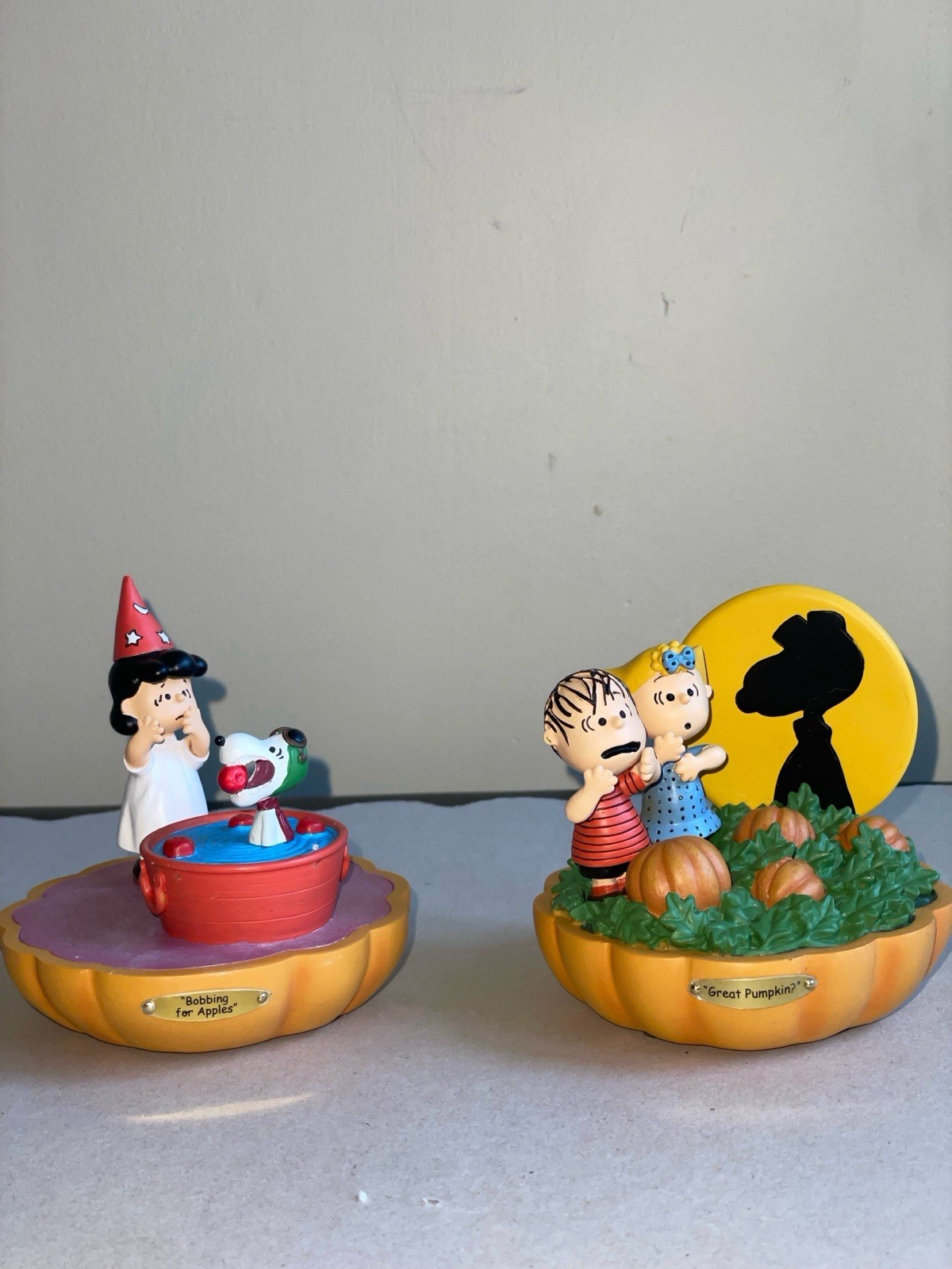 2 Hawthorne PEANUTS Collection “The Great Pumpkin & Bobbing For Apples”