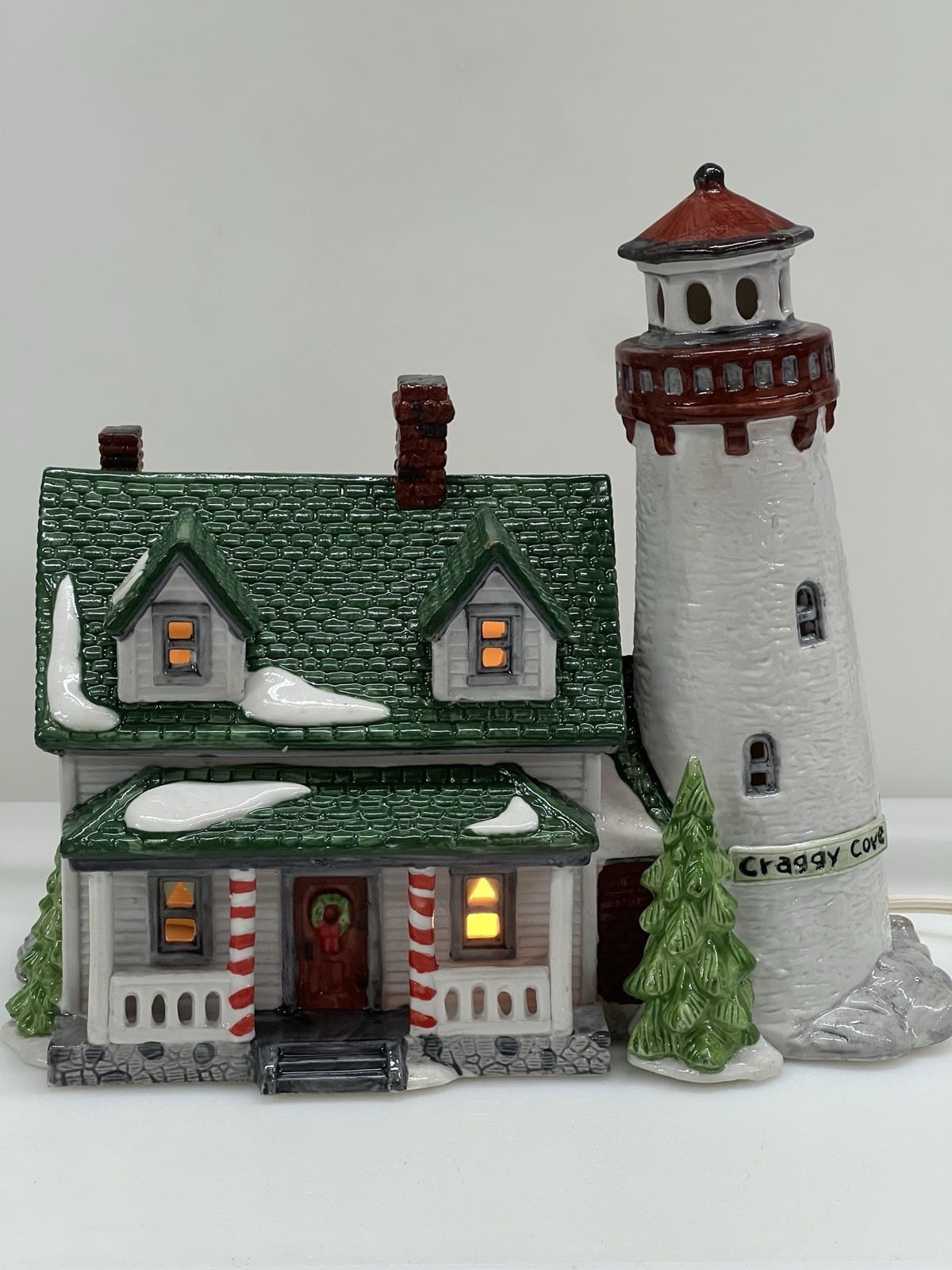 Dept 56 Heritage Village Collection Craggy Cove Lighthouse 59307 Retired 1987
