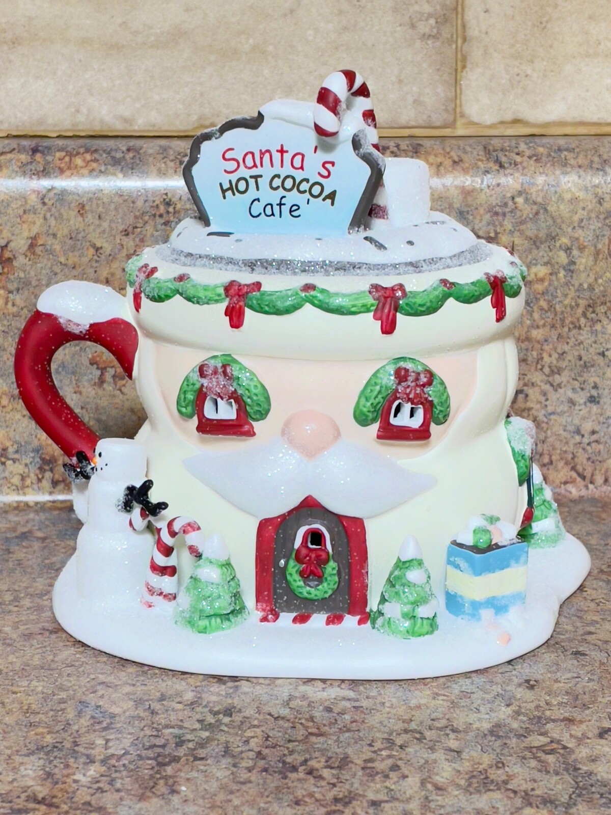 DEPARTMENT 56 SANTA’S HOT COCOA CAFE 56.4020207 JDL