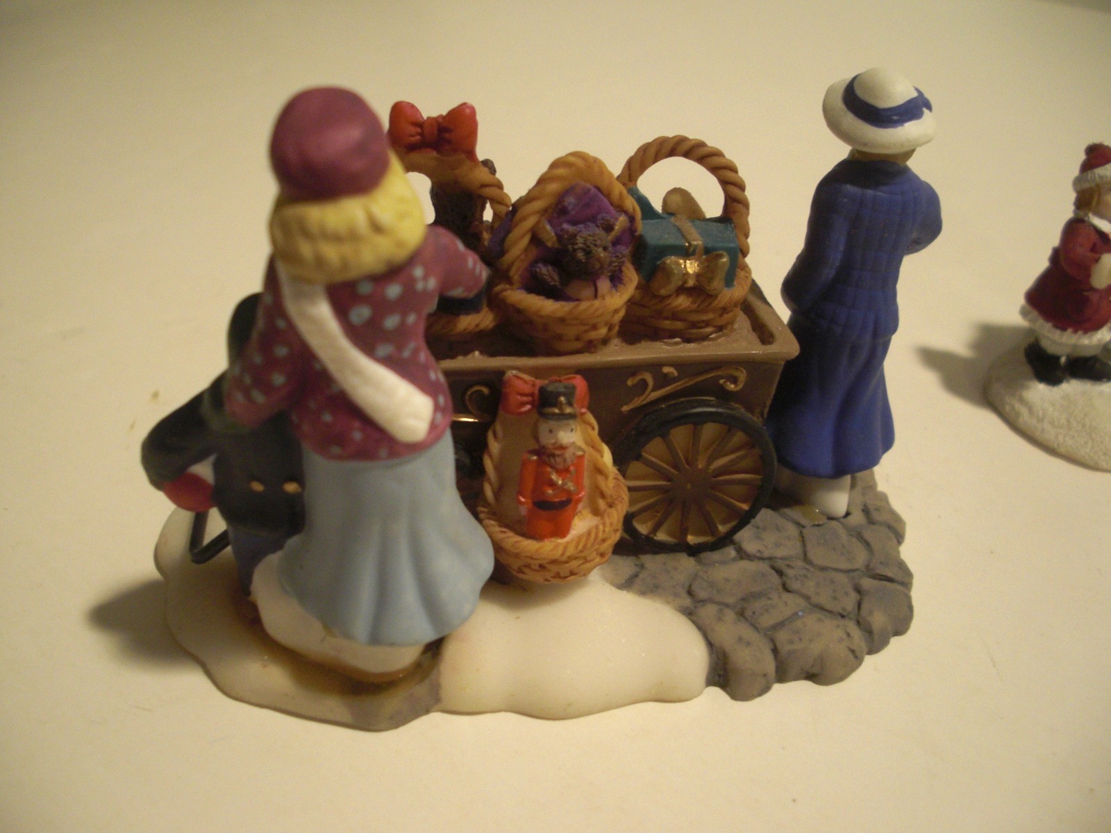 2 EX Hershey’s Holiday Village Christmas Figurines Gift Basket Cart+ Winter Walk