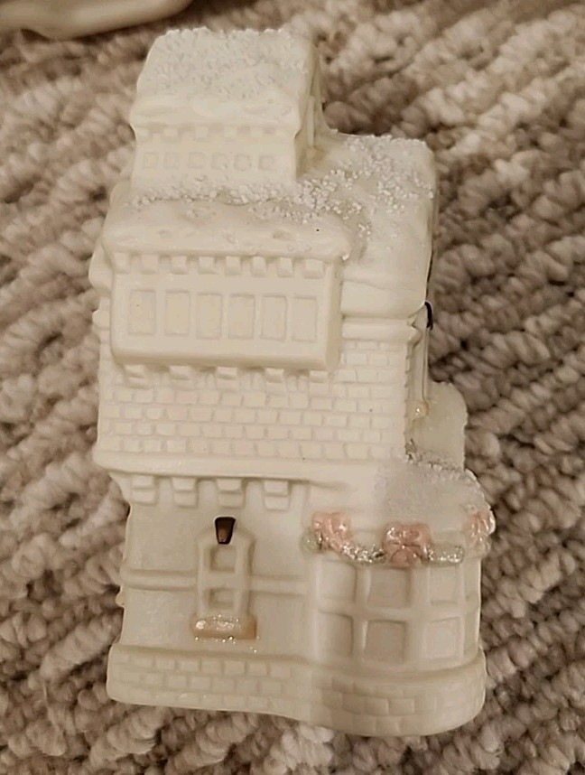 5 Carlton Cards Village Houses Building Figure Decorative Church Bakery Toy VTG
