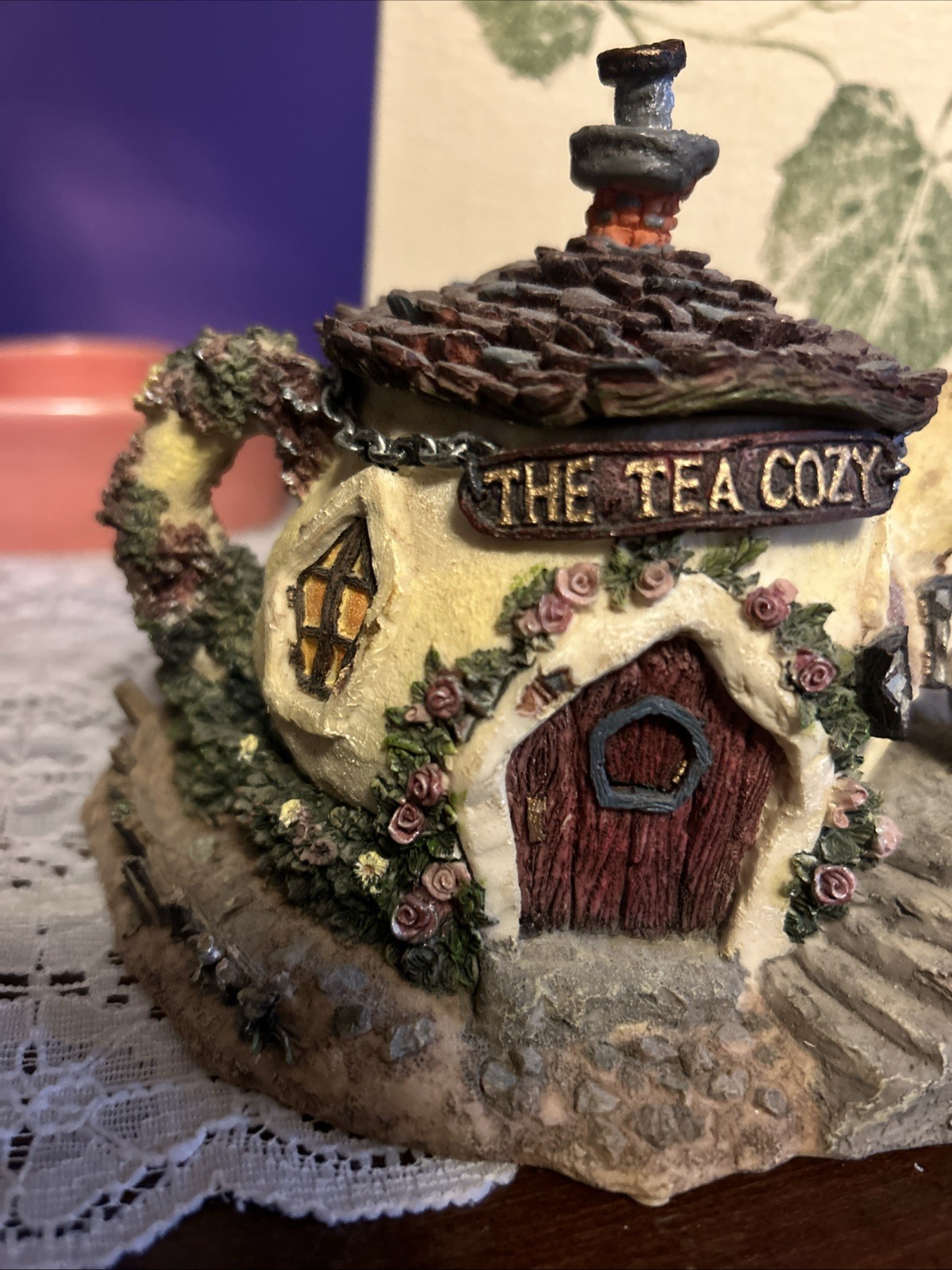 Boyd’s Bearly-Built Village The Tea Cozy 3/E W/insert Accessory Lovingly Used