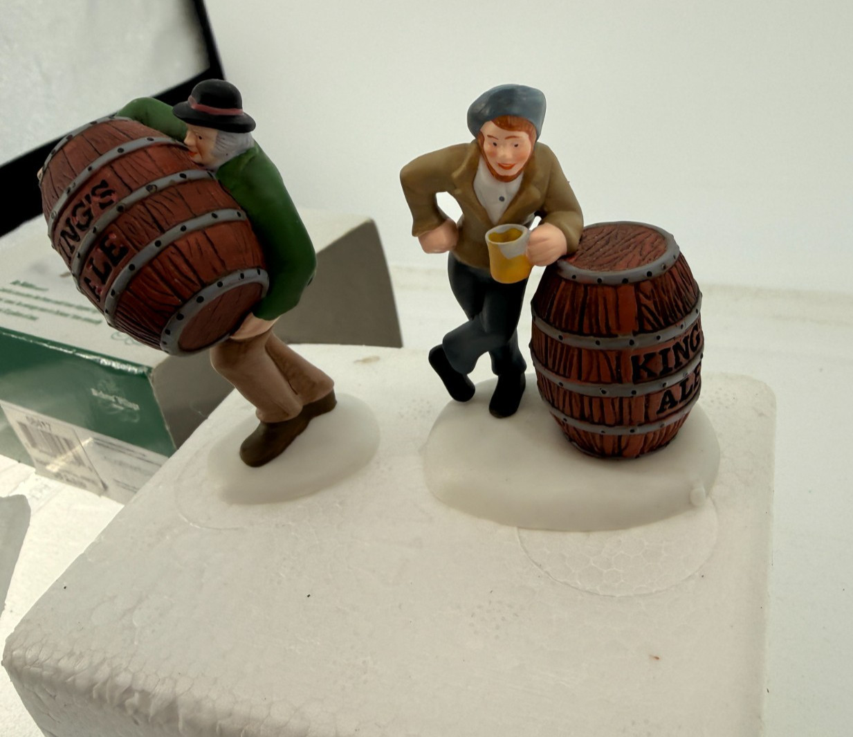 Department 56 Dickens Village Ale Mates Set of 2 Retired #58417 Christmas