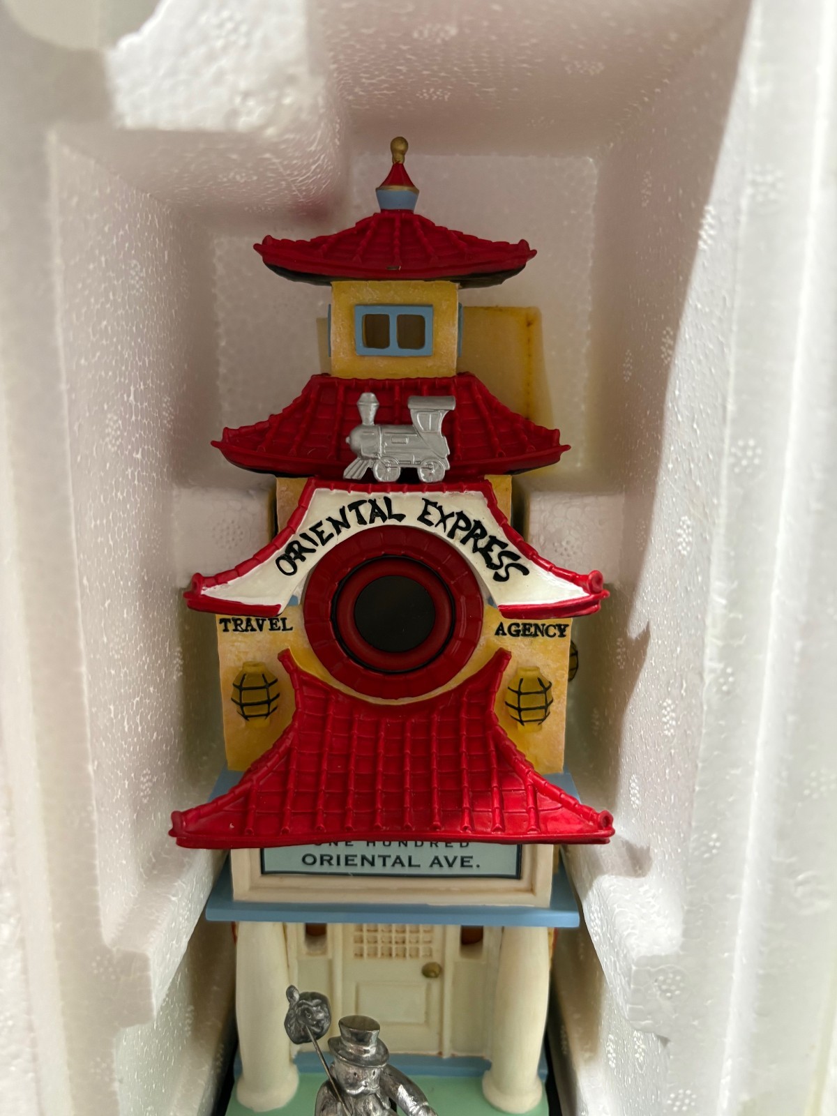 DEPT 56 CITY LIGHTS MONOPOLY BUILDING 100 ORIENTAL AVE ORIENTAL EXPRESS