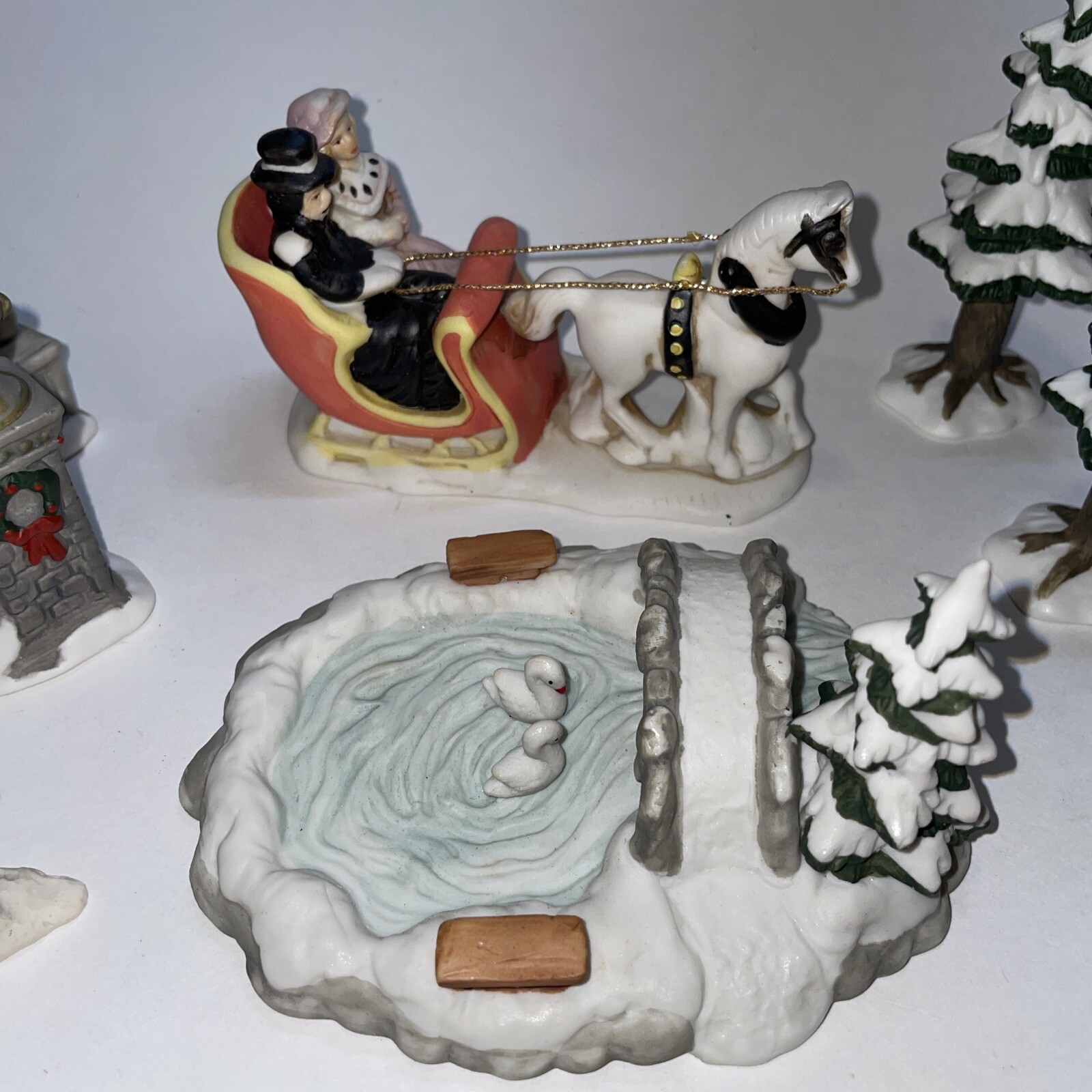 Vntg Traditions Christmas Handpainted Porcelain Village 59979 Replacement Pieces