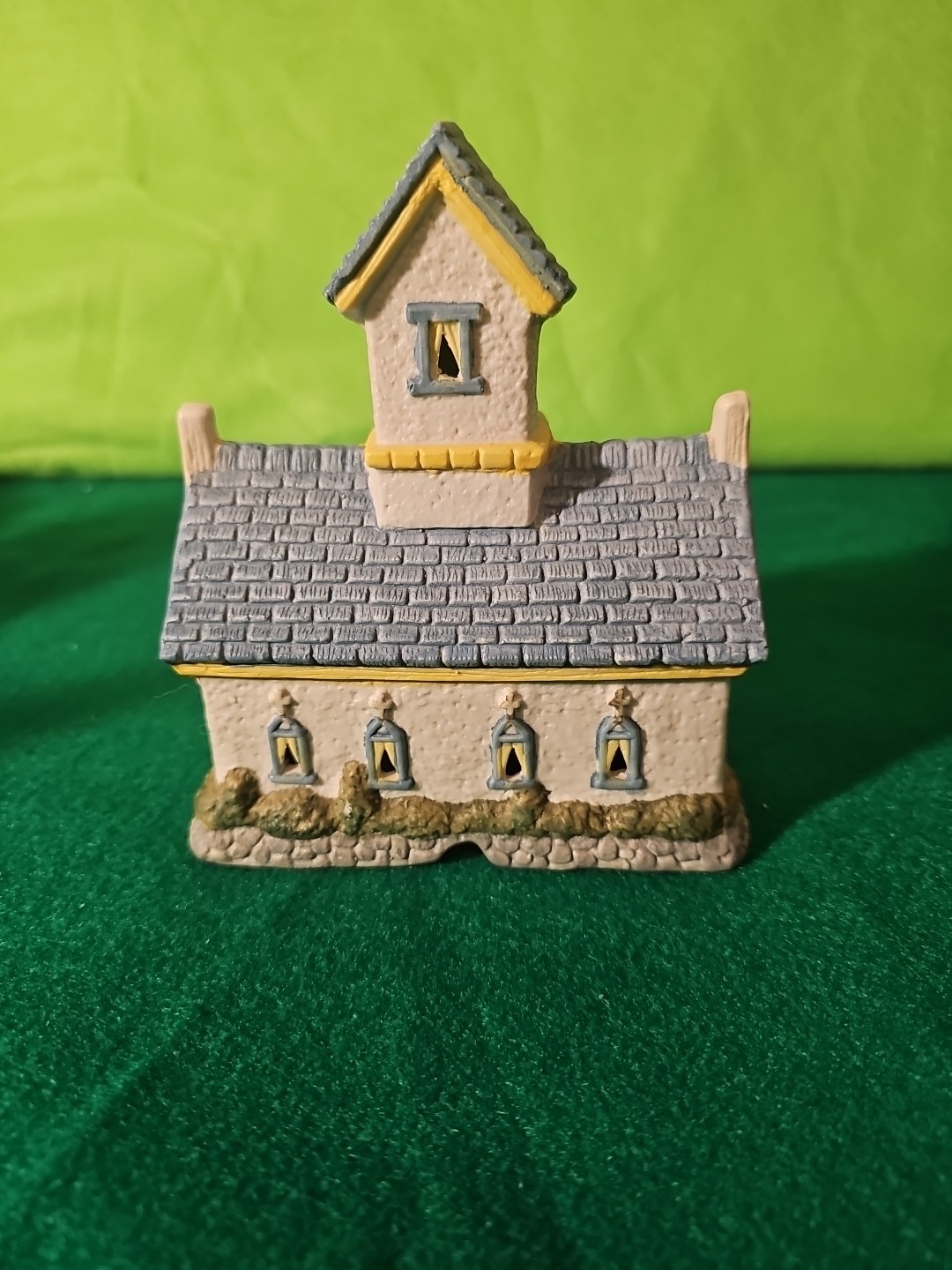 Vintage Lot Of 4 Easter Village Houses.