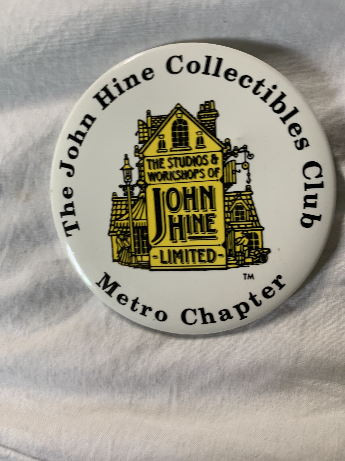 The John Hine Collectibles club pin 3 inches David winter