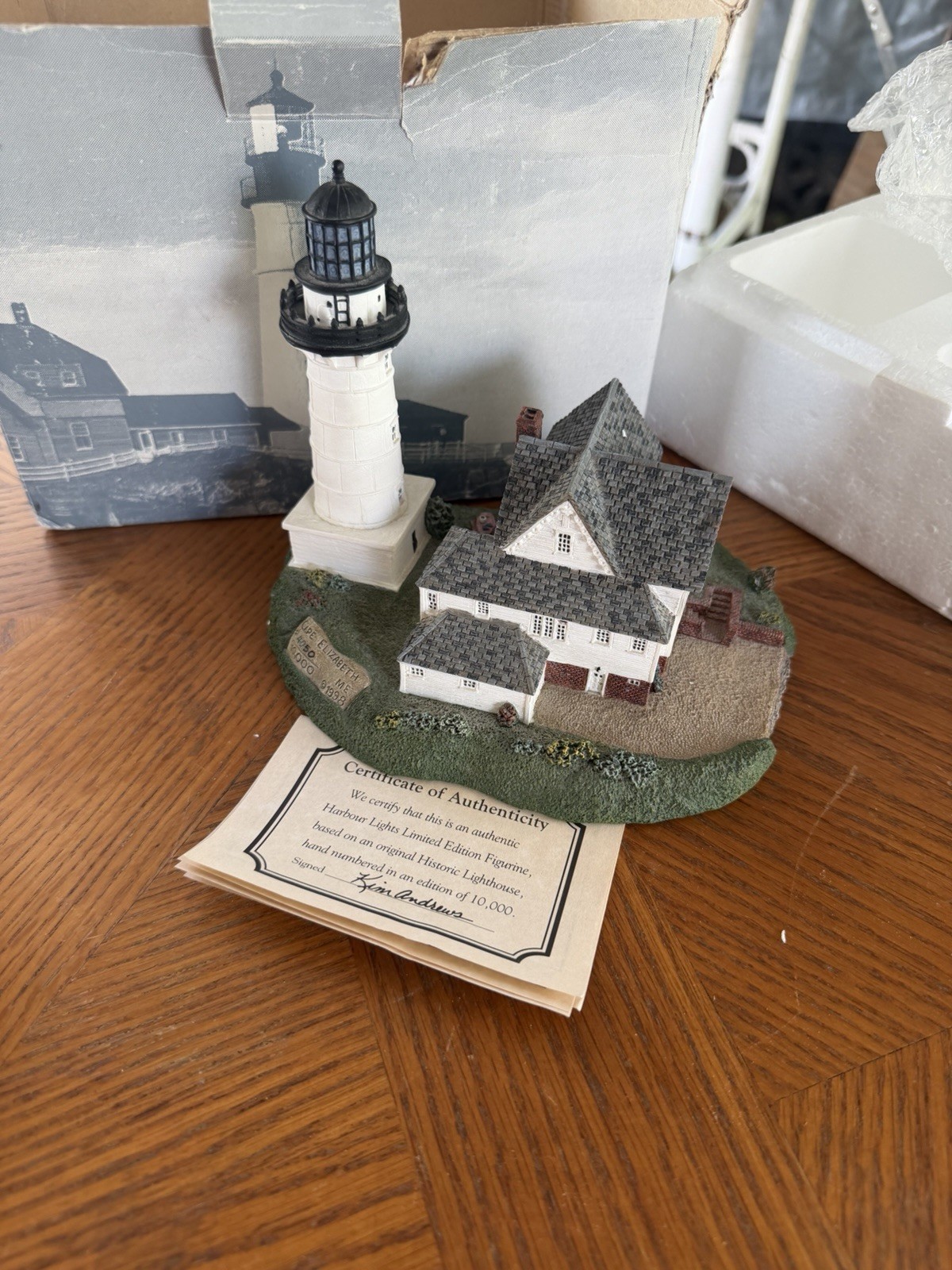 Harbour Lights Limited Edition Nautical Resin Lighthouse Figurine Boxed