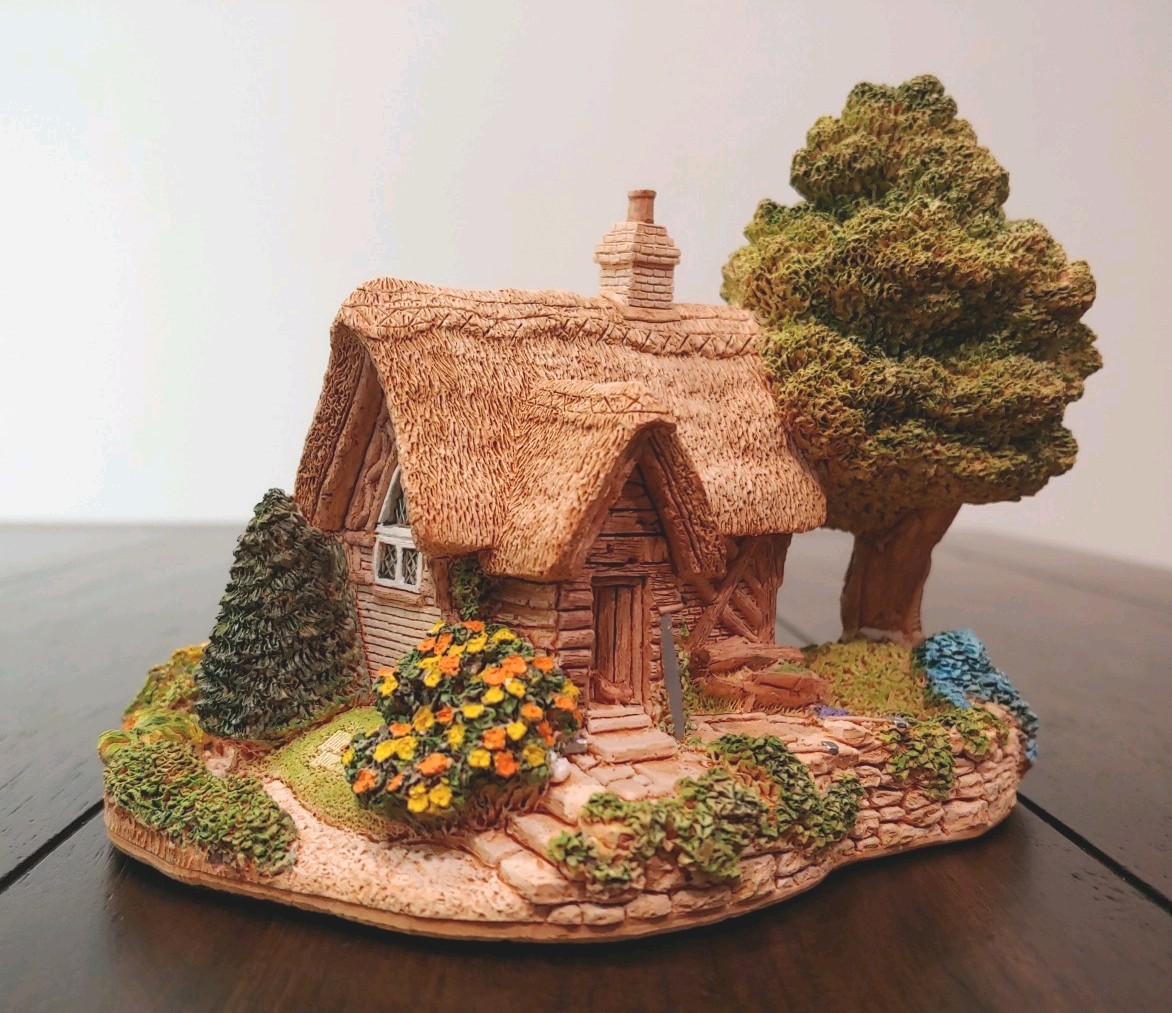 Lilliput Lane Woodman’s Retreat Collector’s Club Special Exc. Cond. No Box As-Is