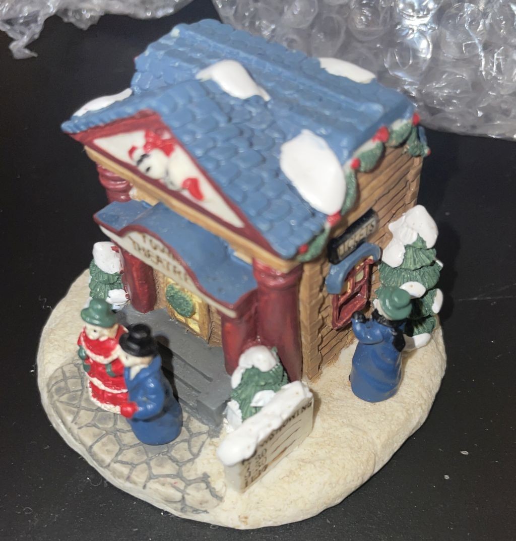 Lot of 13 Crystal Falls Village Collectables Miniature Houses