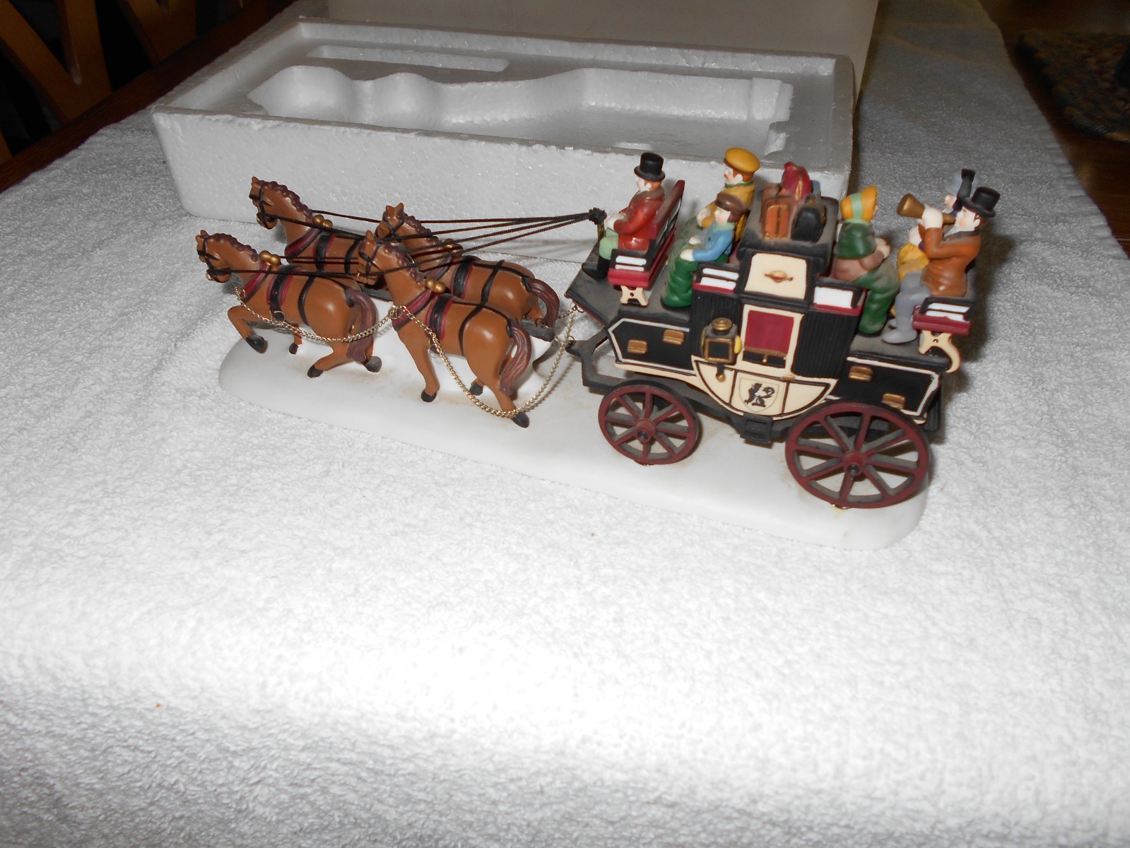 Dept 56 Dickens Village 1991 Holiday Coach #5561-1 Horse Drawn Carriage Open Box