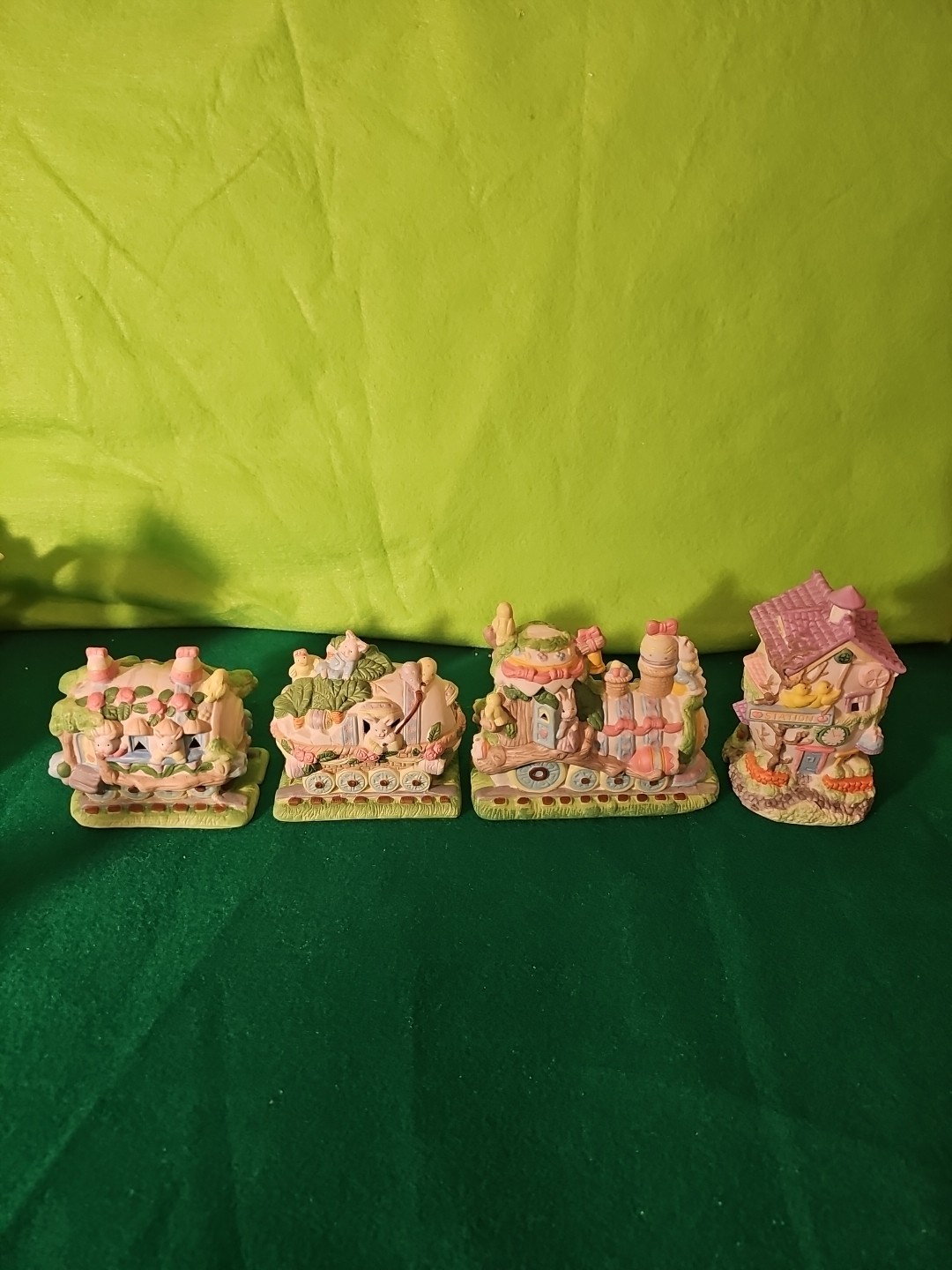 Vintage Lot Of 4 Easter Village Houses.
