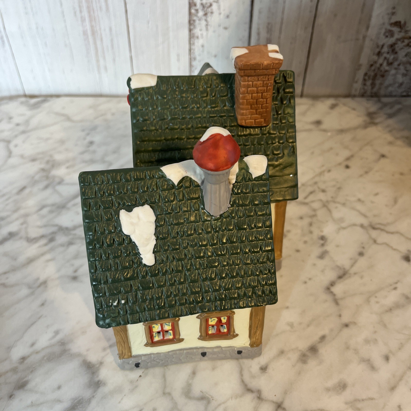 Dickens Keepsake Porcelain Lighted House Christmas Village Vintage Ace Hardware