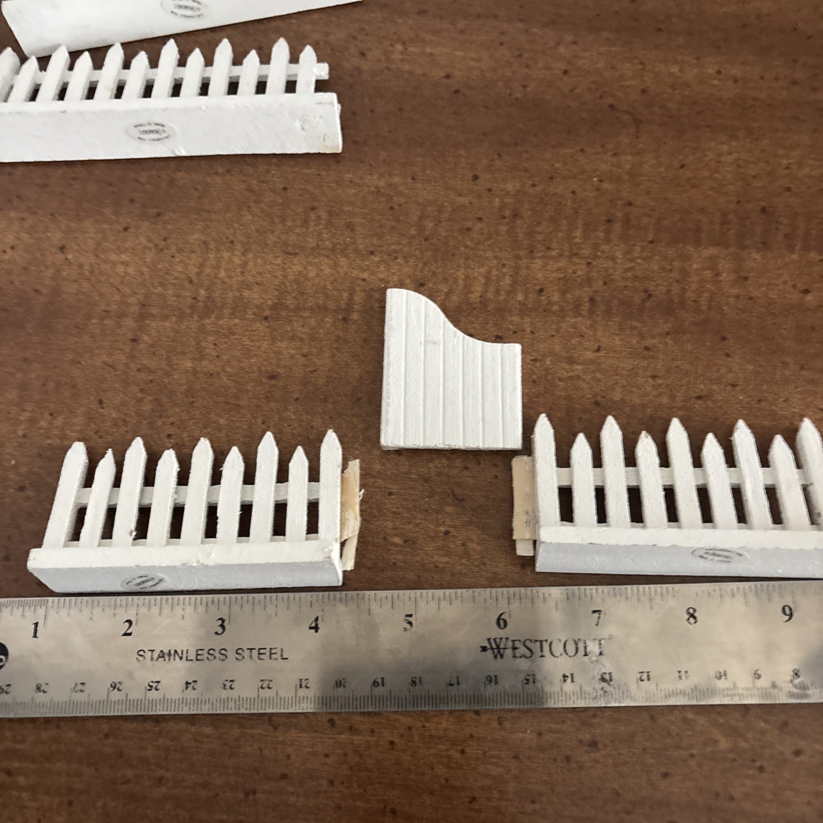 5 pieces Lemax White wood wooden picket fence 4.75″ & 3″