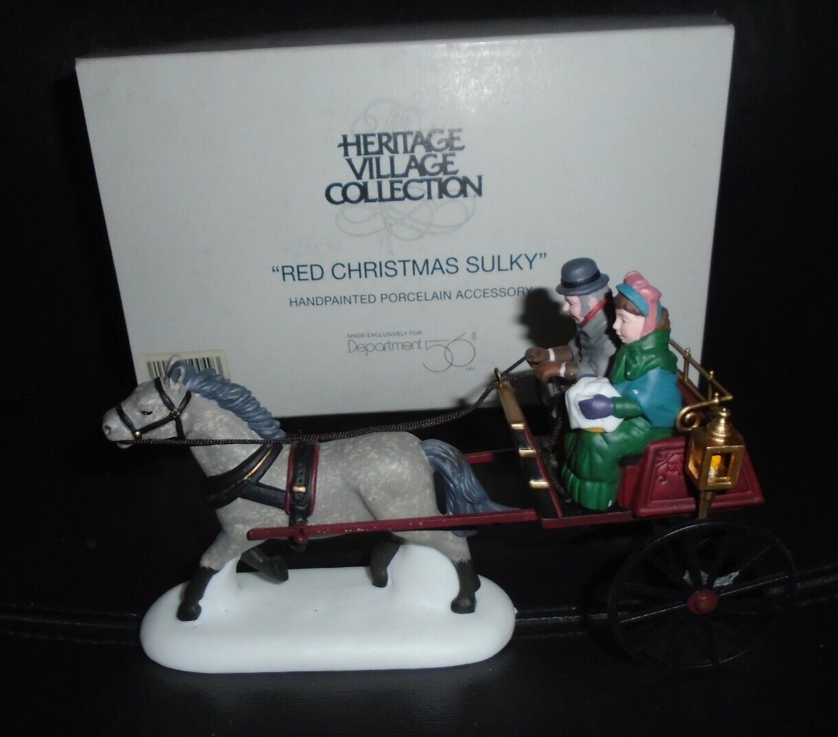 UIB DEPT 56 RED CHRISTMAS SULKY #58401 HERITAGE VILLAGE