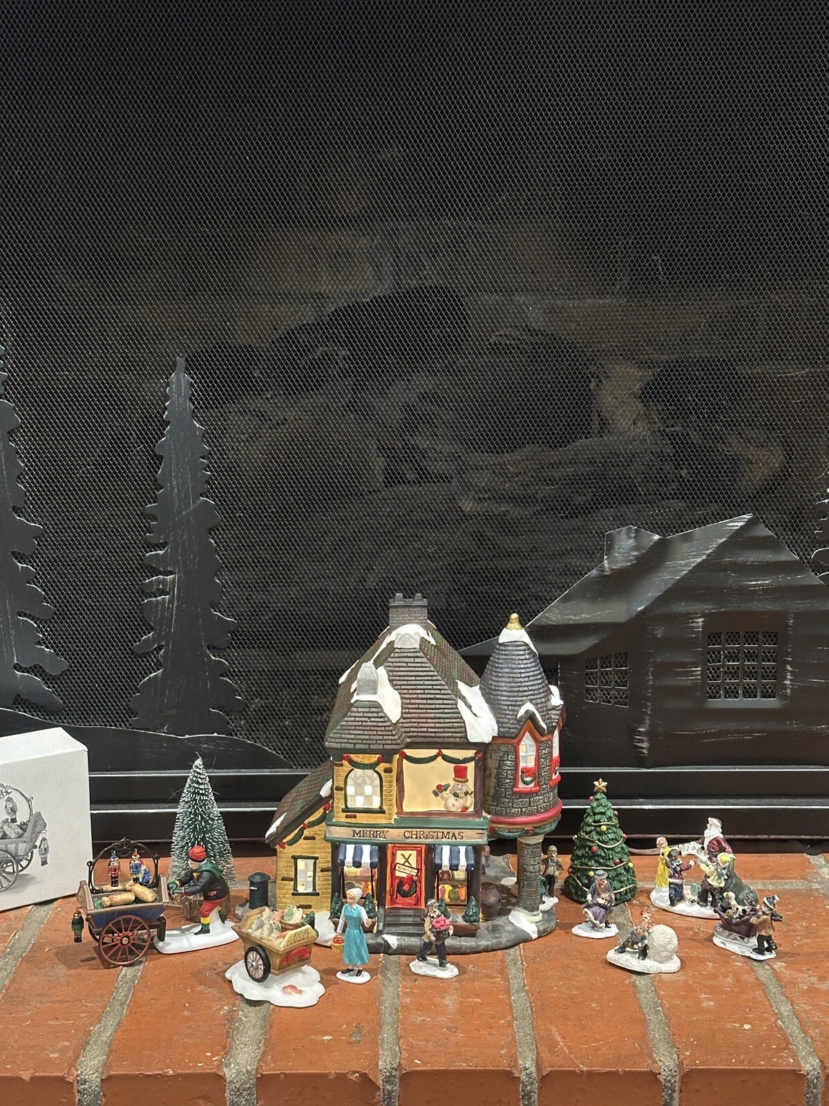 EUC RET. GRANDEUR NOEL MARKET LIGHTED CHRISTMAS VILLAGE+12 PCS***SEE VIDEO***