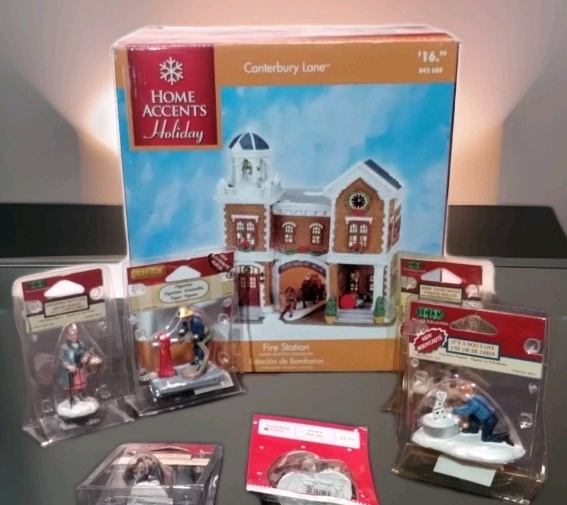Home Accents Holiday Canterbury Lane Fire Station Lighted Building & Figurines