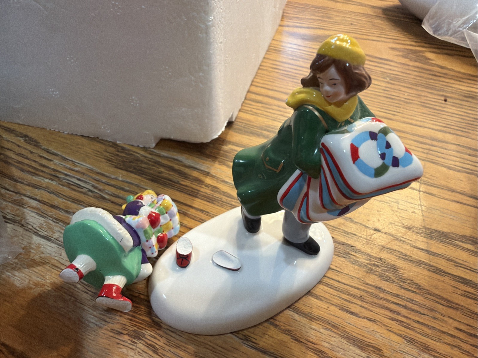 Dept 56 Snow Village 2001 Buck’s County Country Quilts and Pies 55072 IOB NOTE