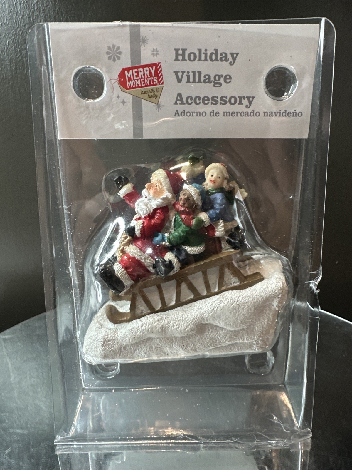 MERRY MOMENTS SANTA CLAUSE KIDS SLED CHRISTMAS SNOW VILLAGE ACC. FIGURINE NEW