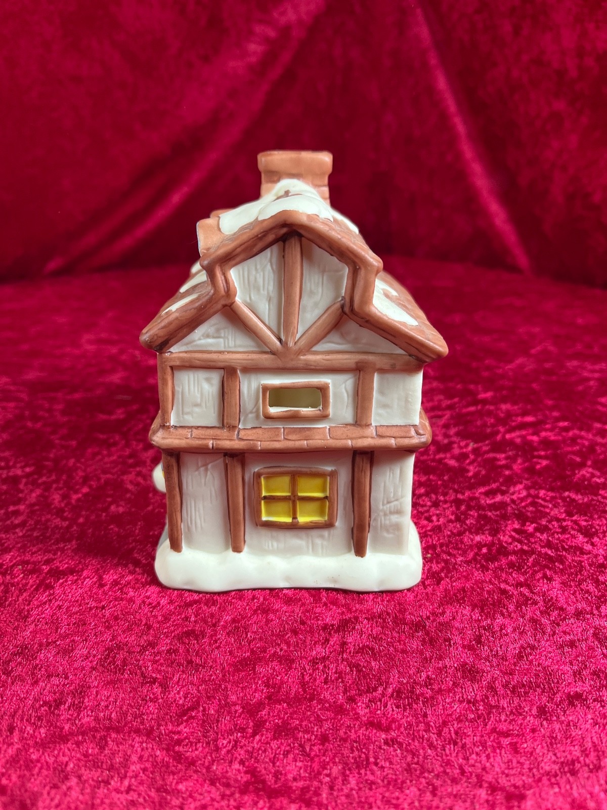 Christmas Village Bakery 800-444 Light Up White Brown 6″ Americana Table
