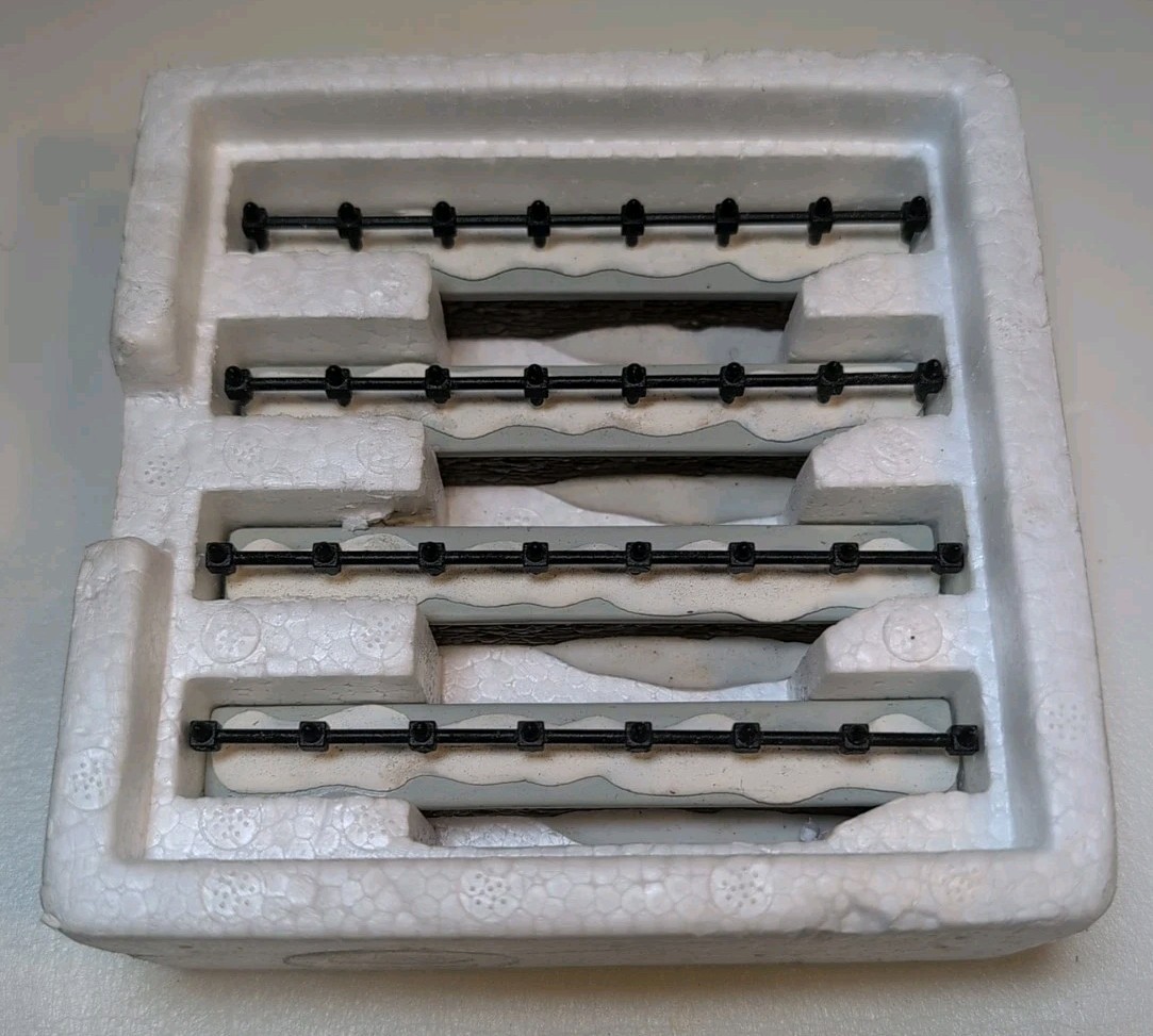 Dept 56 Churchyard Fence Extensions 5807-6 Retired Heritage Village EUC