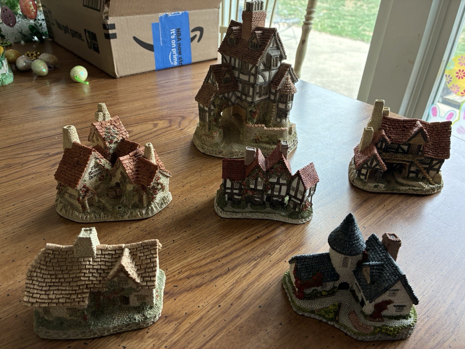 David Winter Hand Painted British Style Miniature Cottage Houses Set of 6