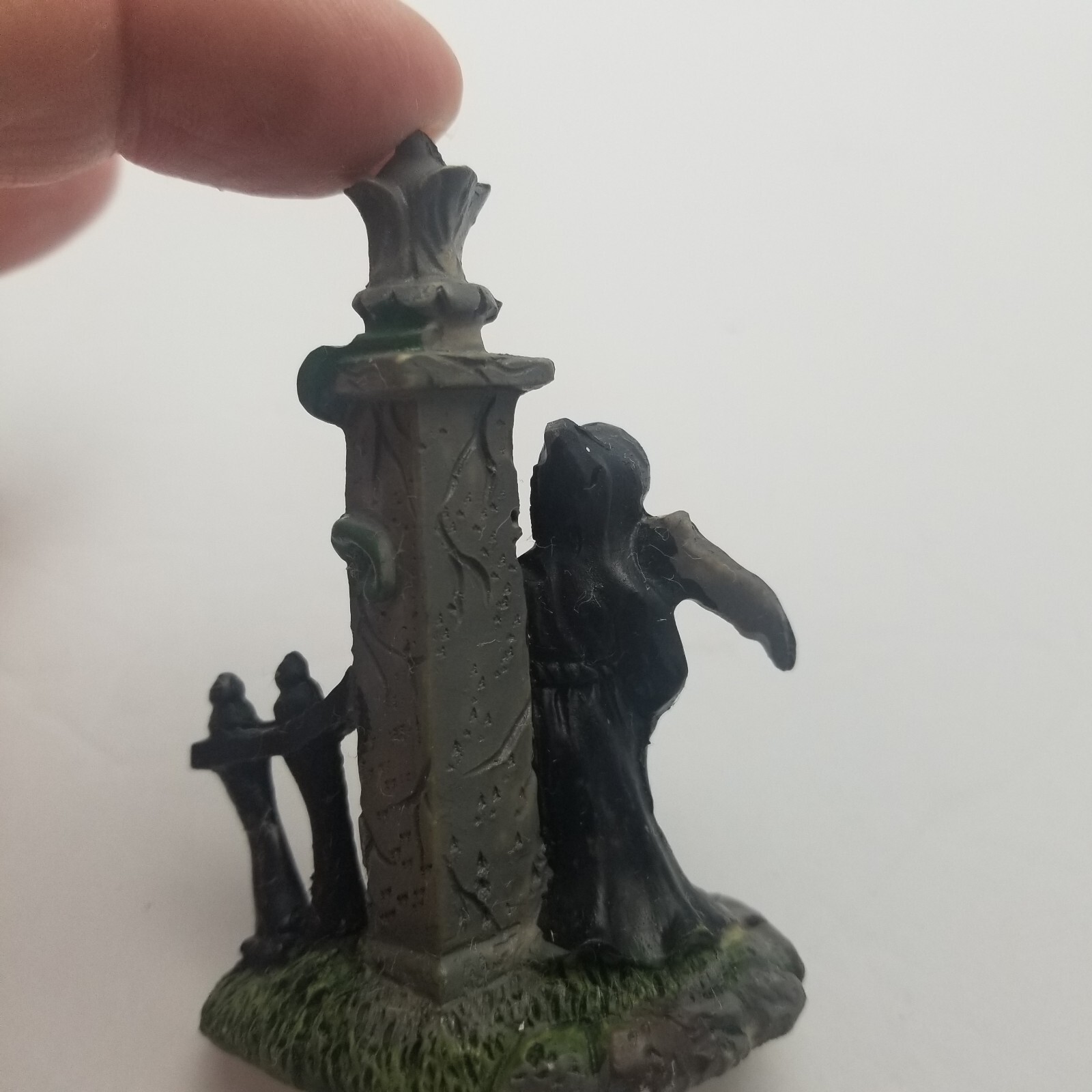 Halloween Cemetery Graveyard Table Top Accessories