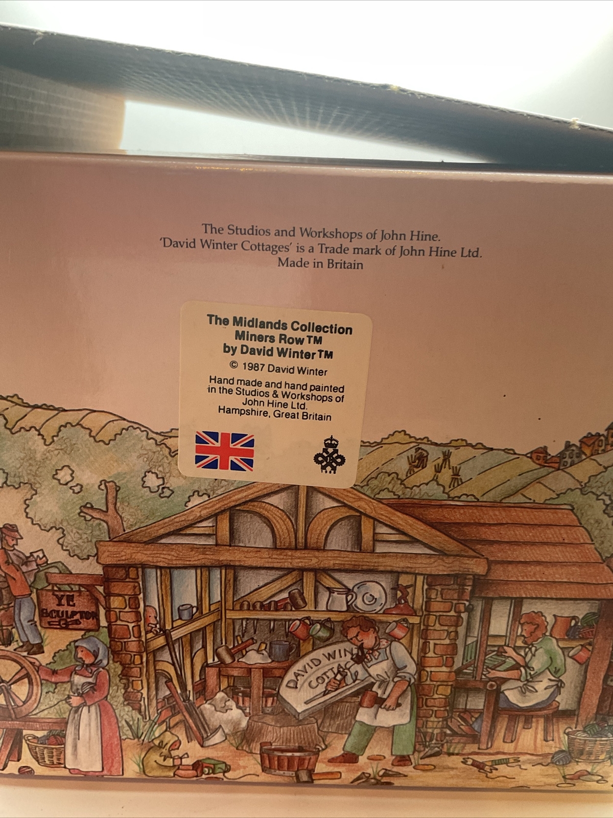 Miners Row – 1987 David Winter Cottage – The Midlands Collection – Box & COA